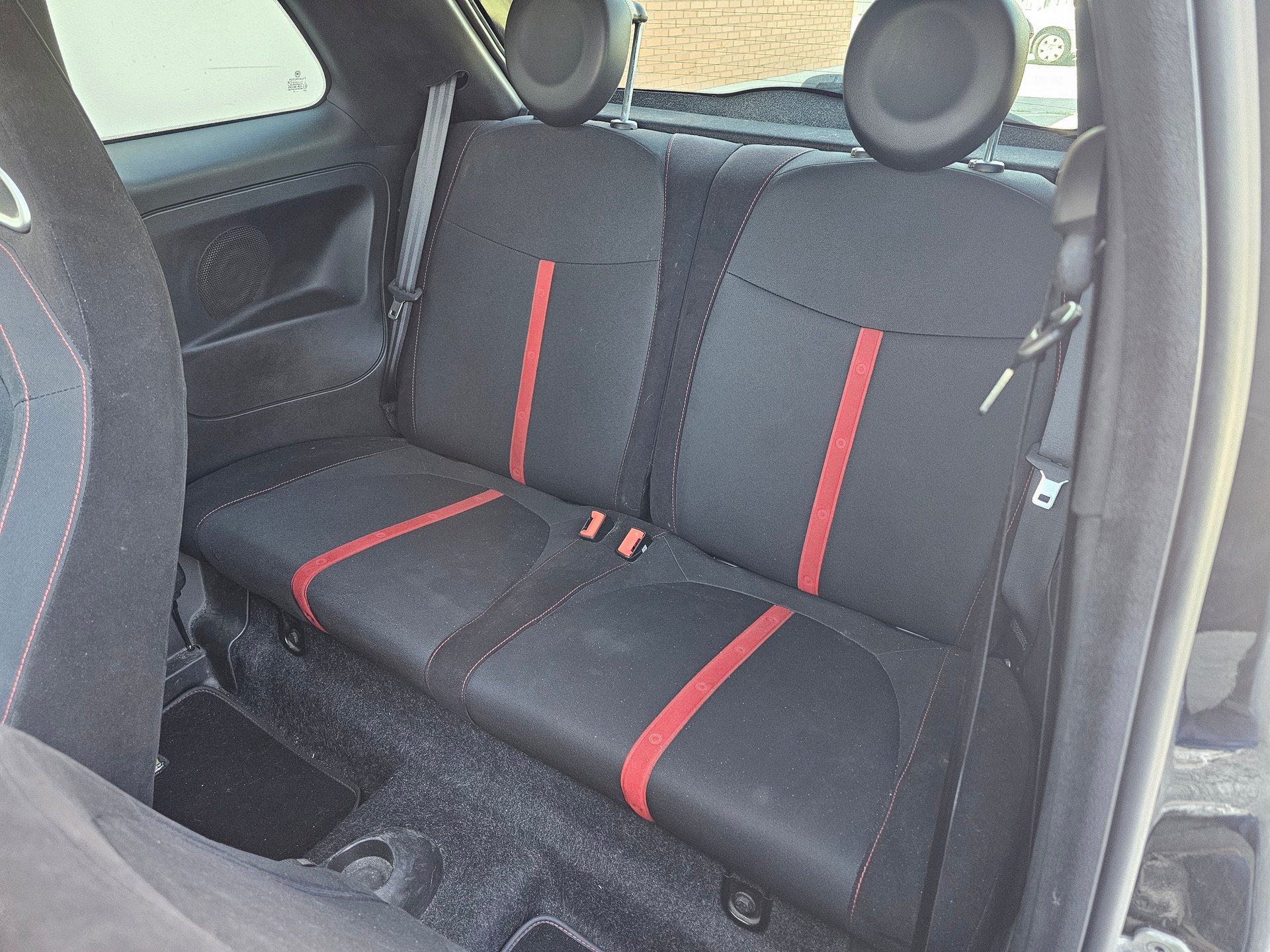 FIAT 500 1.4 16V Turbo Abarth-image-11