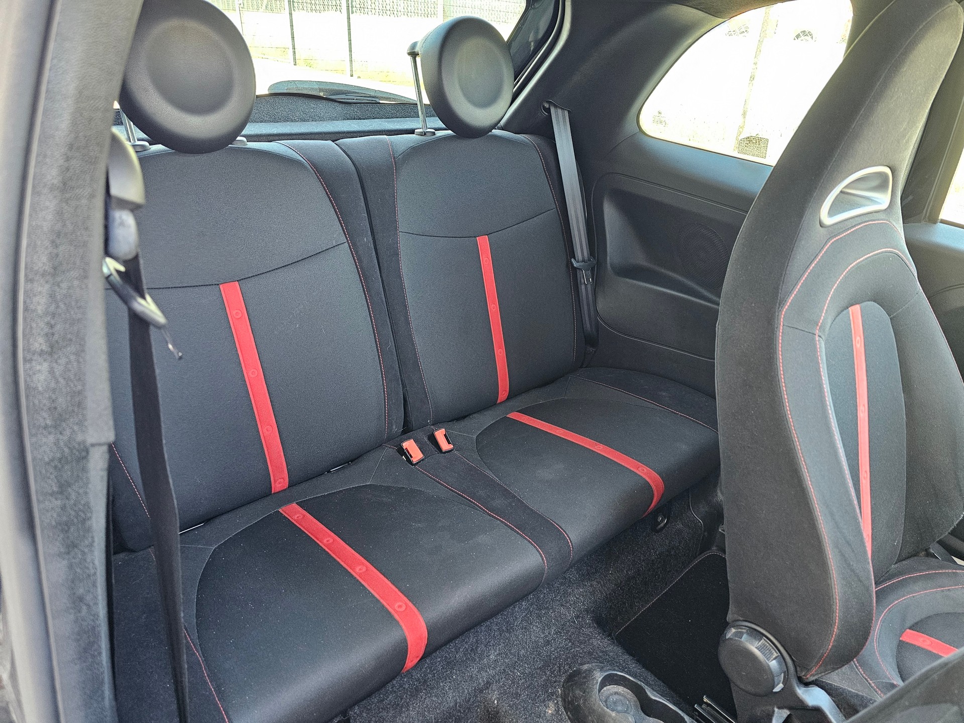 FIAT 500 1.4 16V Turbo Abarth-image-12