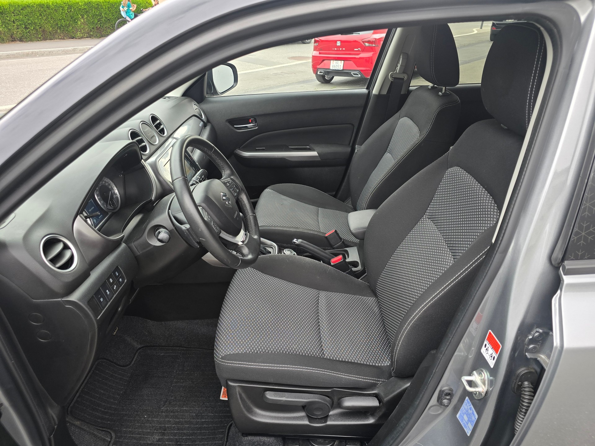 SUZUKI Vitara 1.4 Boosterjet Piz Sulai Top Hybrid Automatic-image-10