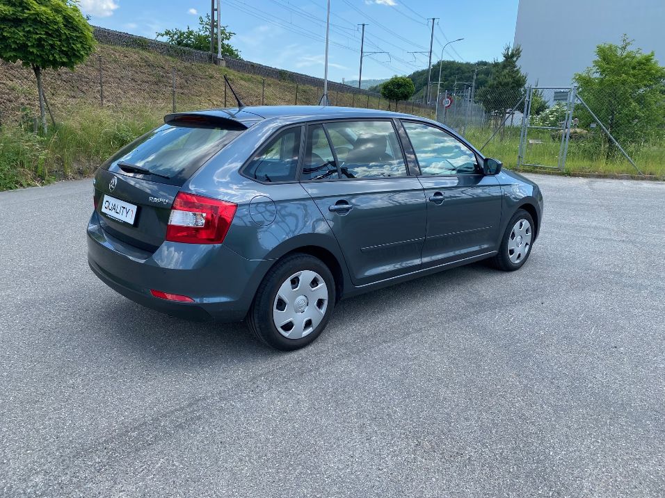 SKODA Rapid Spaceback 1.2 TSI Ambition-image-2