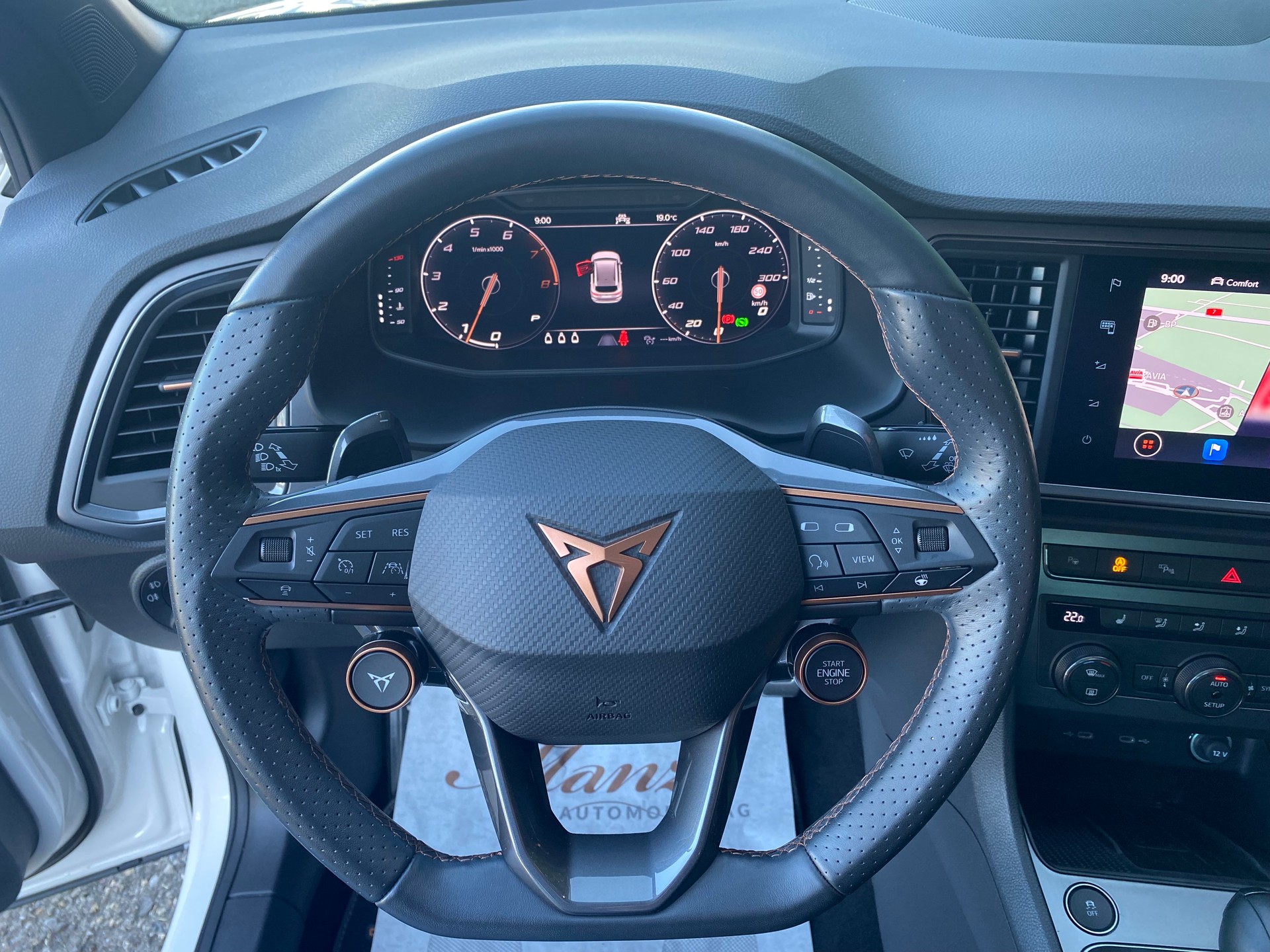 CUPRA Ateca 2.0TSI 300PS VZ 4Drive DSG **Top-Ausstattung**-image-14