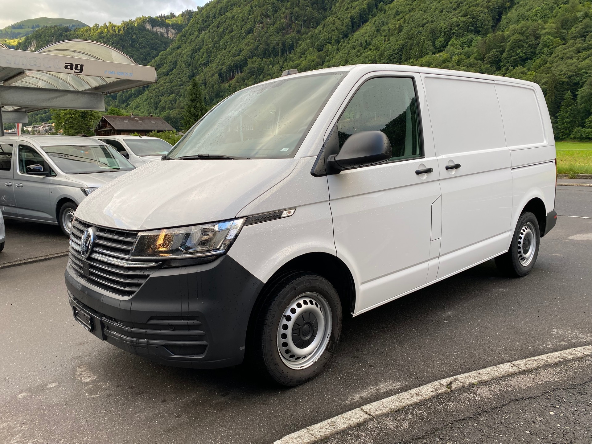 VW T6.1 2.0 TDI 4Motion DSG-image-1