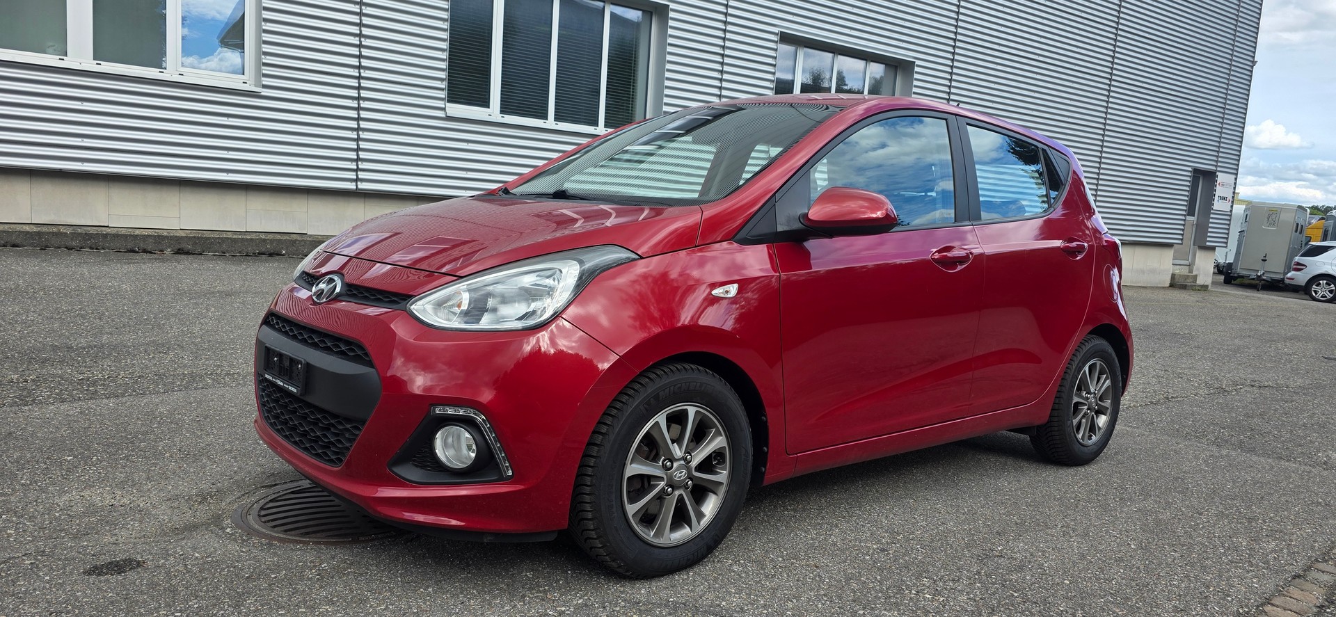 HYUNDAI i10 1.2 Amplia-image-0