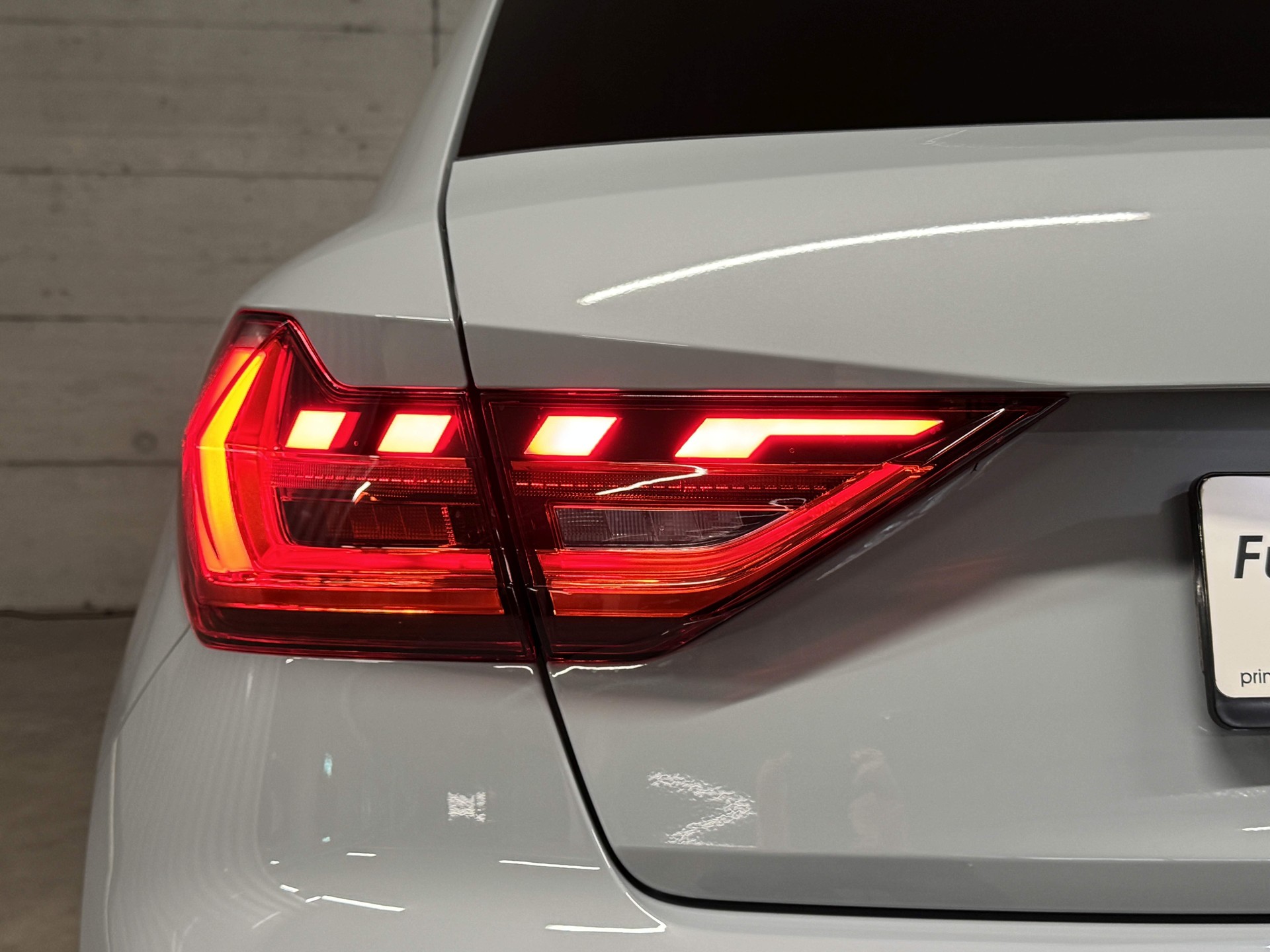 AUDI A1 Sportback 35 TFSI S Line S-tronic-image-4