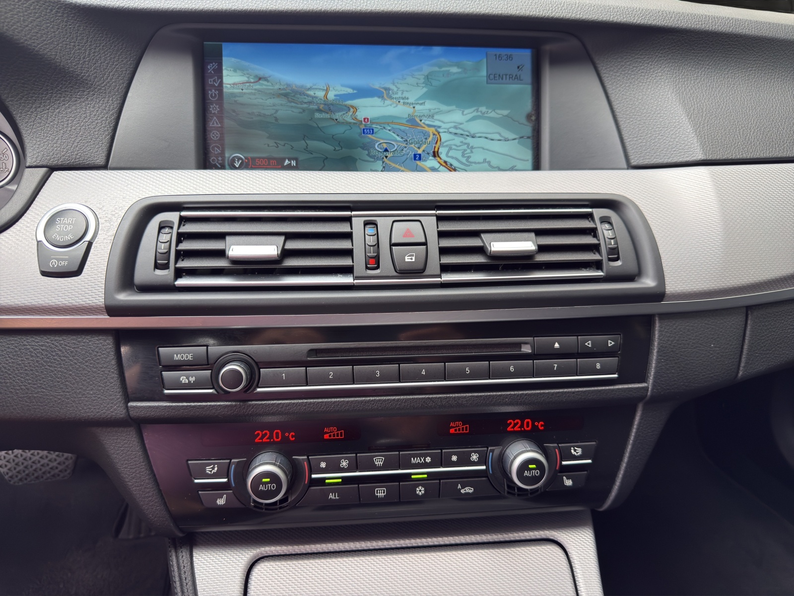 BMW 530d Touring Steptronic M Sport-image-13