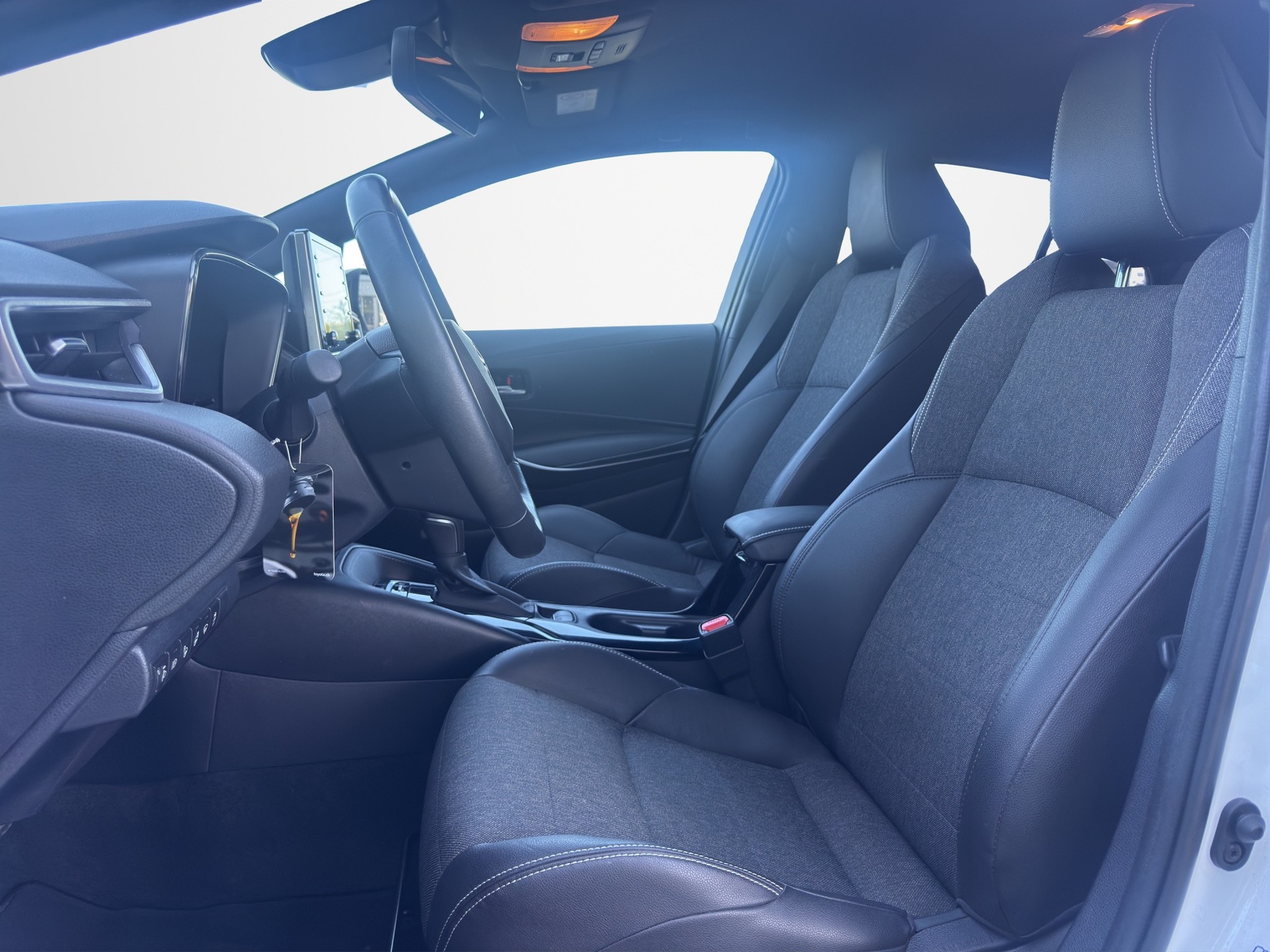TOYOTA Corolla 1.8 HSD Trend e-CVT-image-8