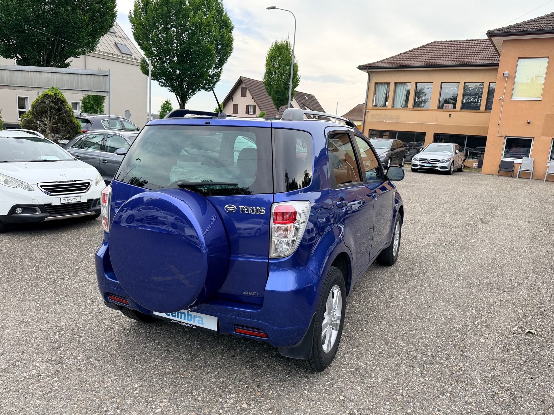 DAIHATSU Terios 1.5 16V SX Noblesse 4WD Automatic-image-5