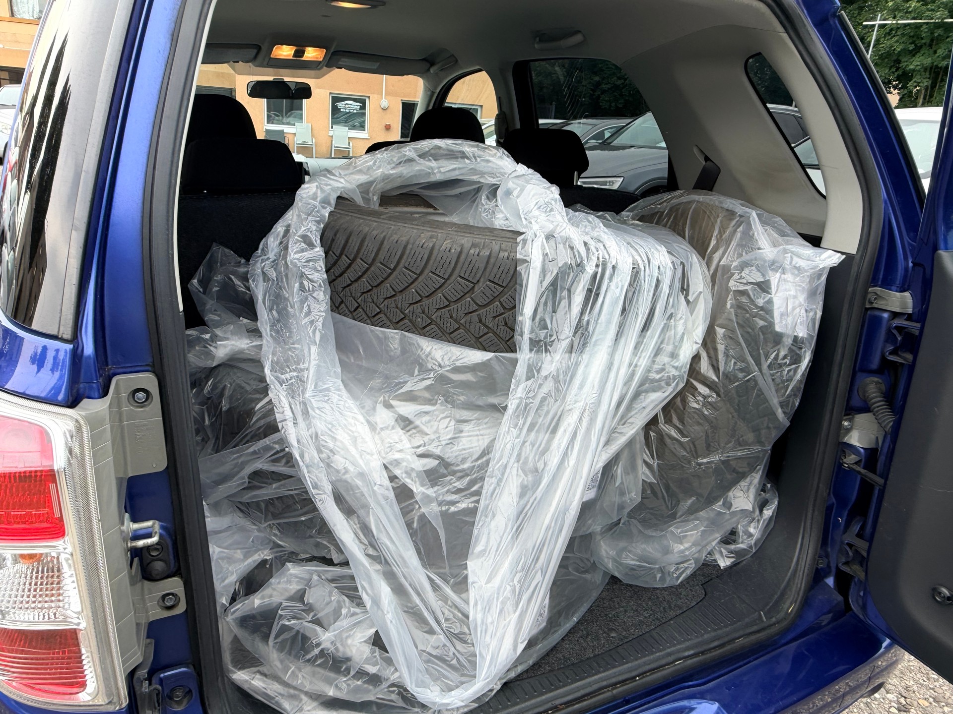 DAIHATSU Terios 1.5 16V SX Noblesse 4WD Automatic-image-15
