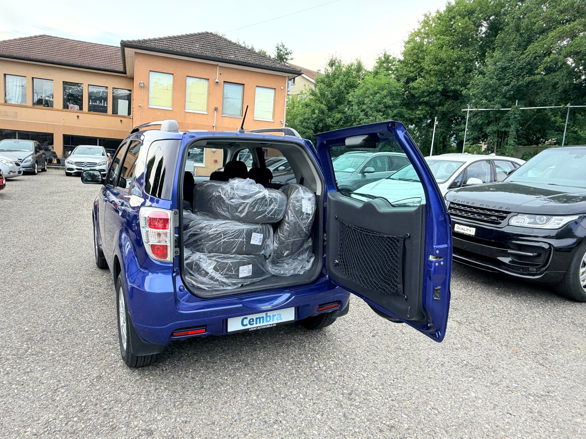 DAIHATSU Terios 1.5 16V SX Noblesse 4WD Automatic-image-9