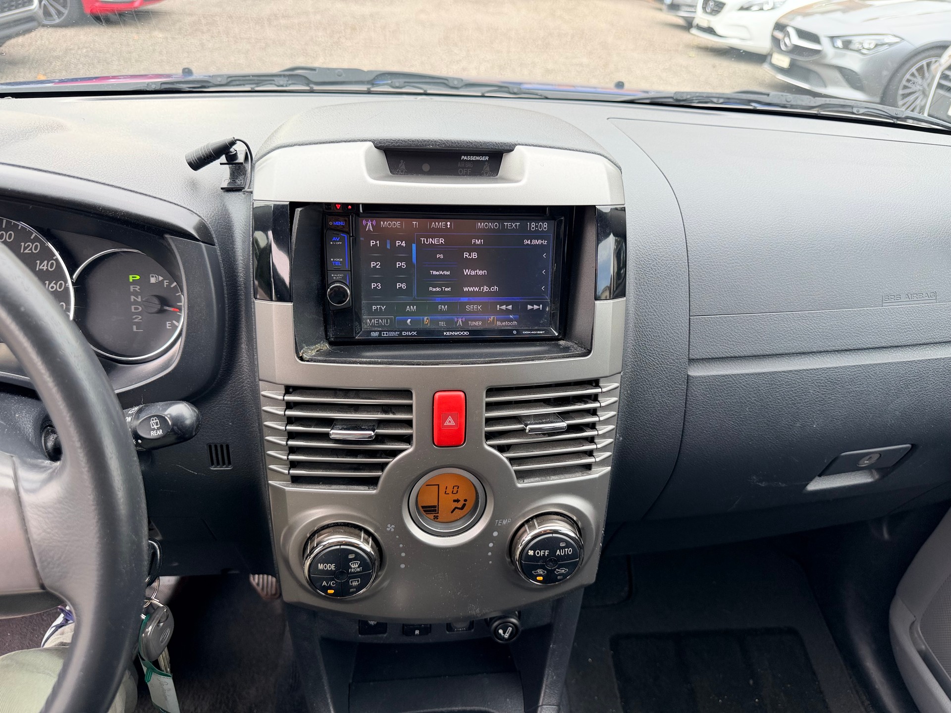 DAIHATSU Terios 1.5 16V SX Noblesse 4WD Automatic-image-13