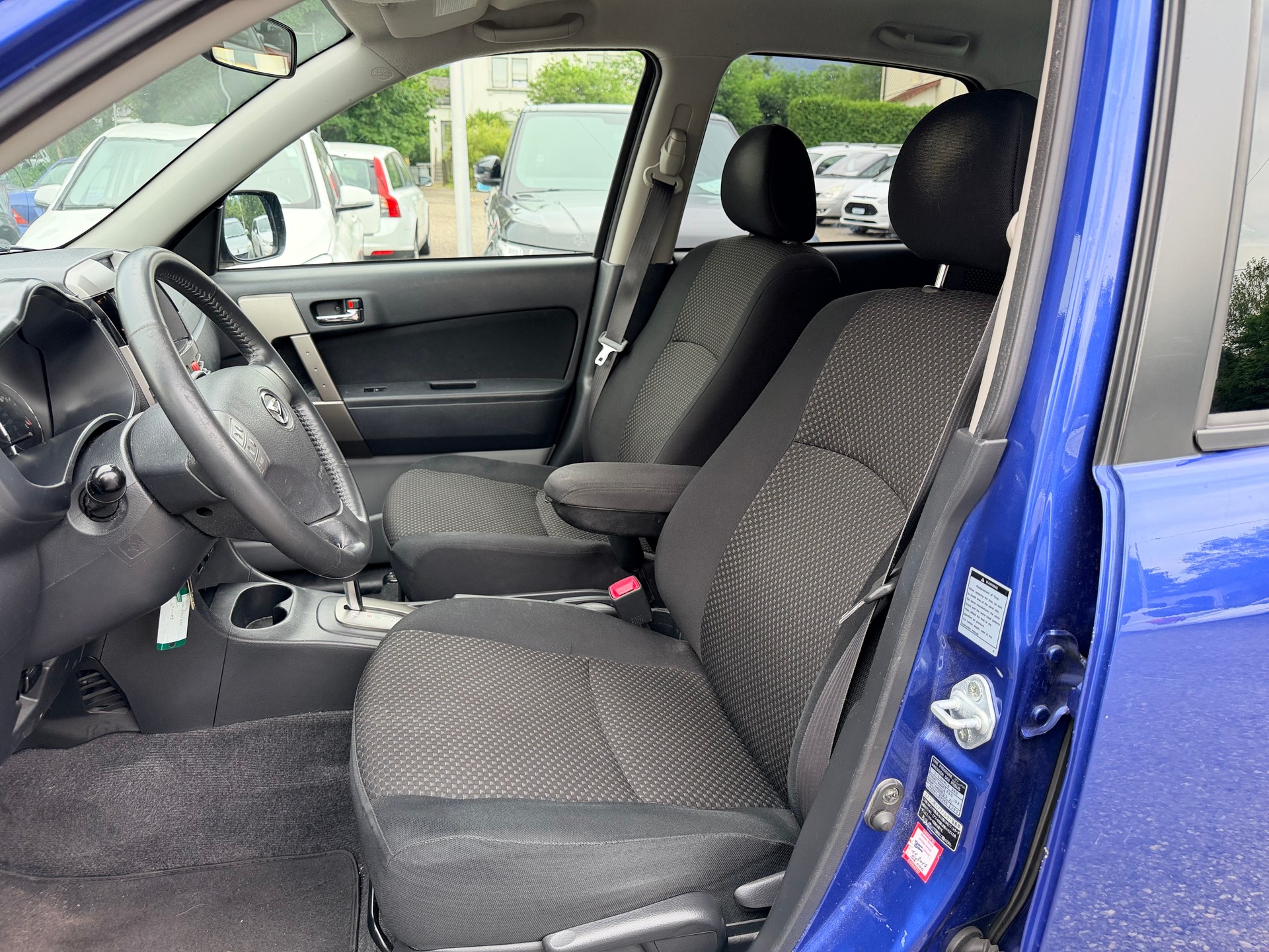 DAIHATSU Terios 1.5 16V SX Noblesse 4WD Automatic-image-14