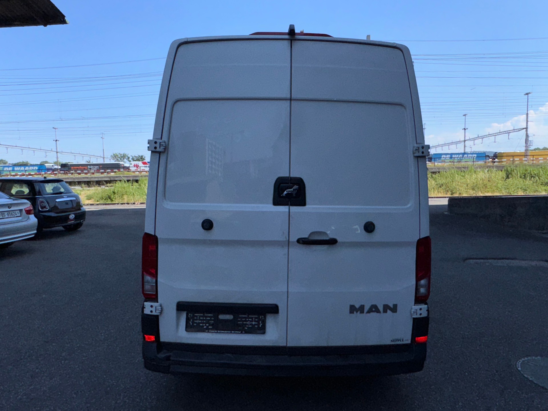 MAN 5900-image-2