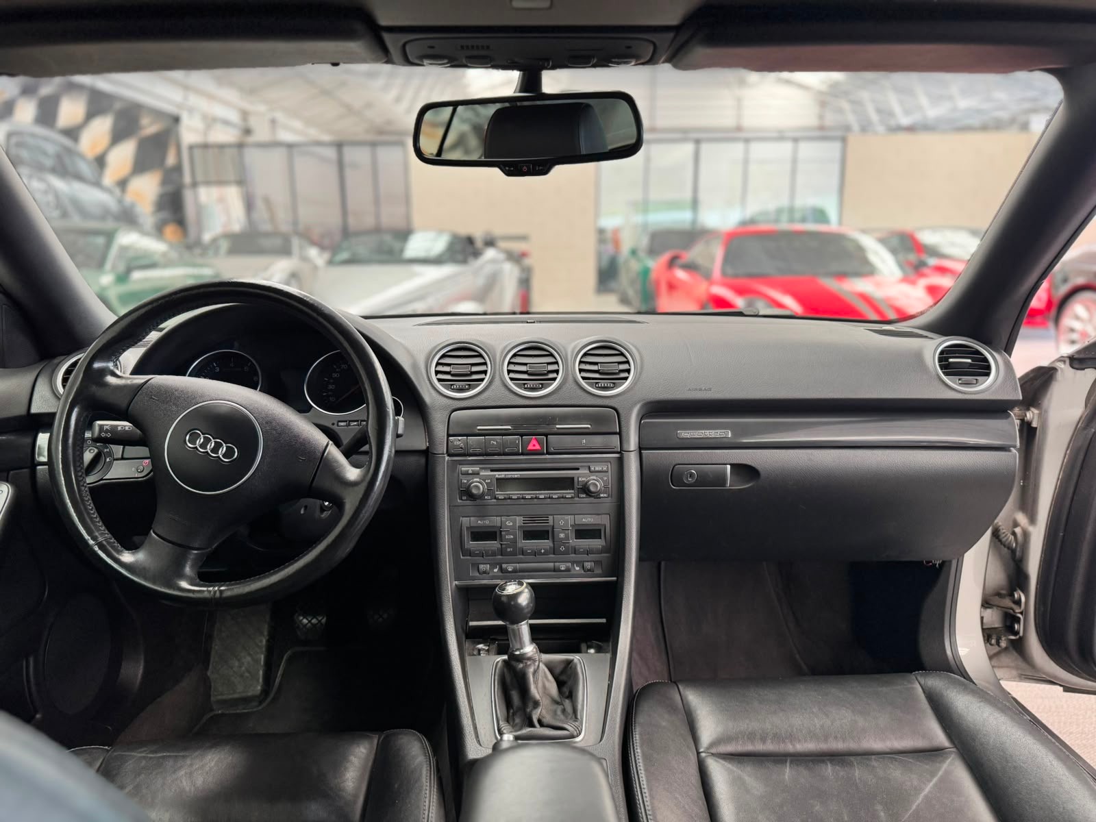 AUDI A4 Cabriolet 3.0 quattro-image-5