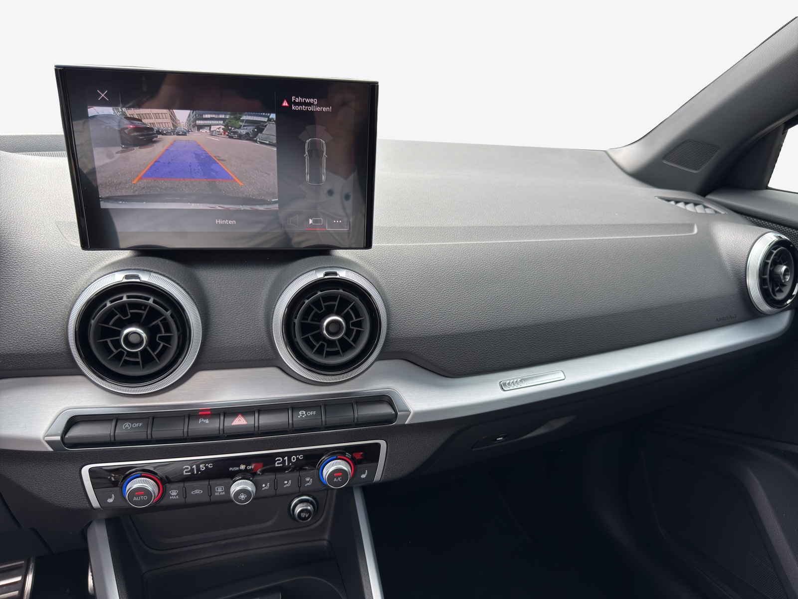 AUDI Q2 35 TFSI advanced S-tronic-image-10