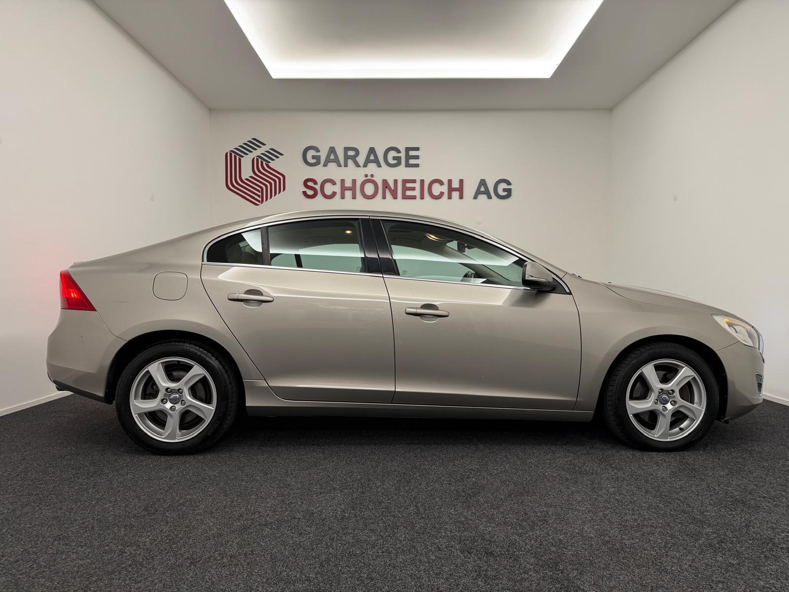 VOLVO S60 3.0 T6 Summum AWD-image-3