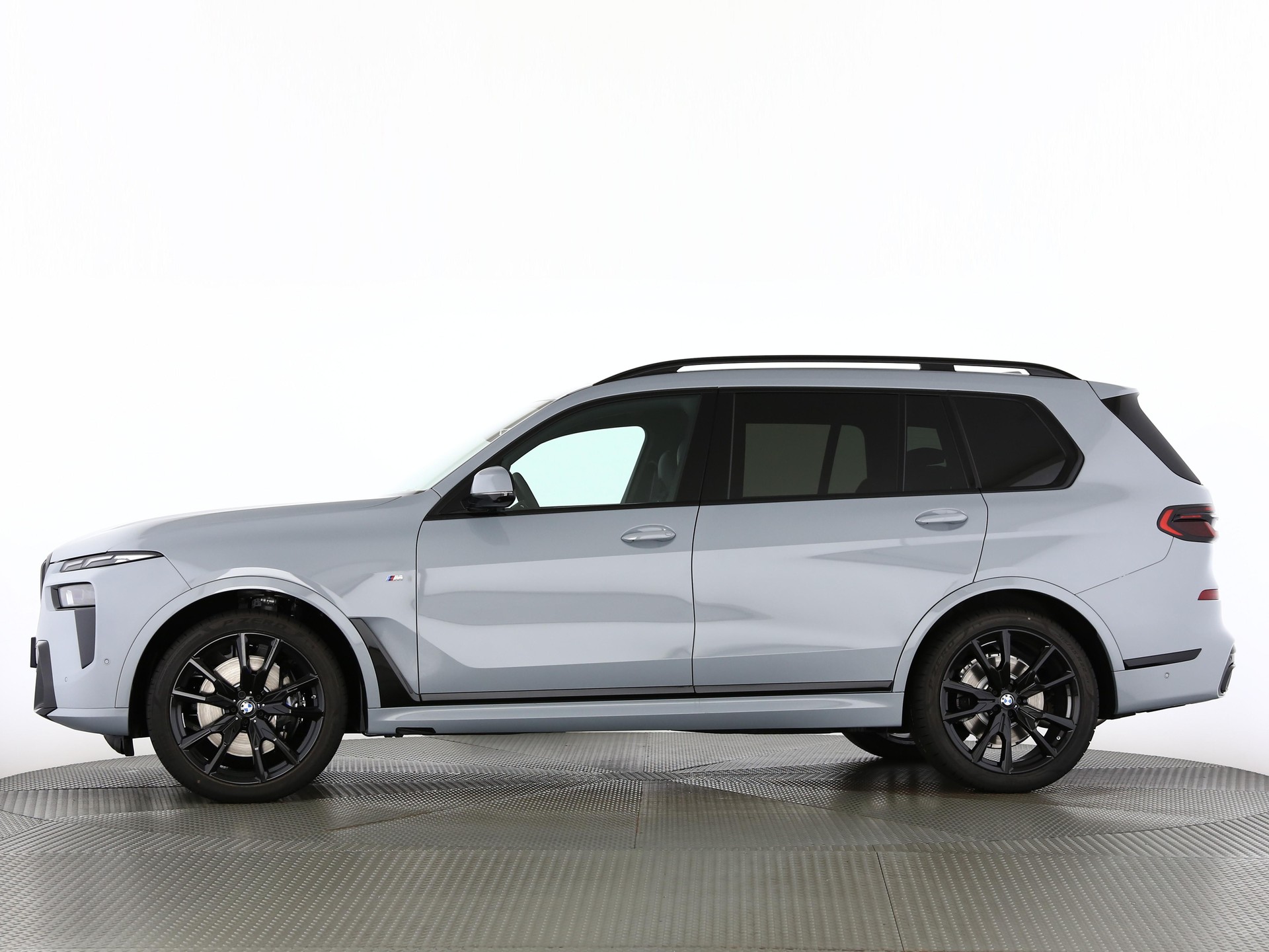BMW X7 40d xDrive-image-2