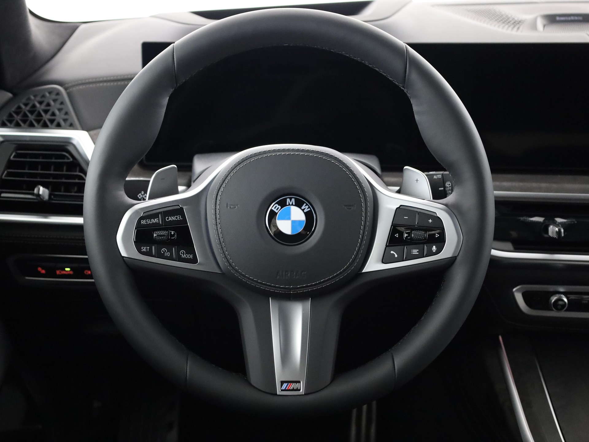 BMW X7 40d xDrive-image-19