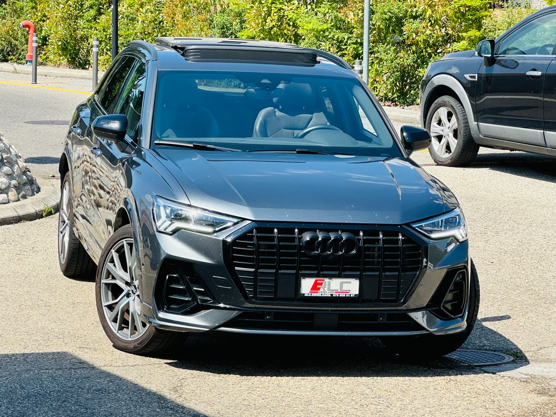 AUDI Q3 45 TFSI e S line S-tronic-showroom-element-1