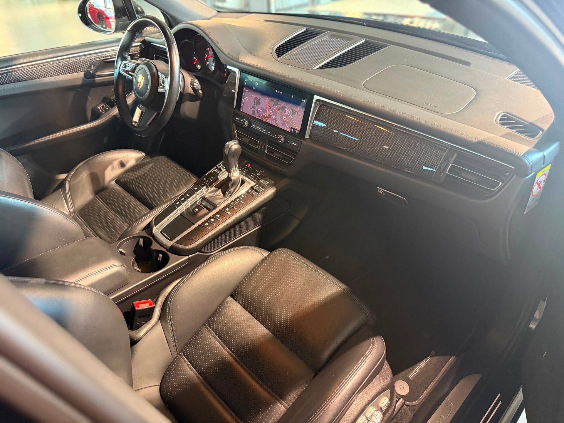 PORSCHE Macan S PDK-image-11