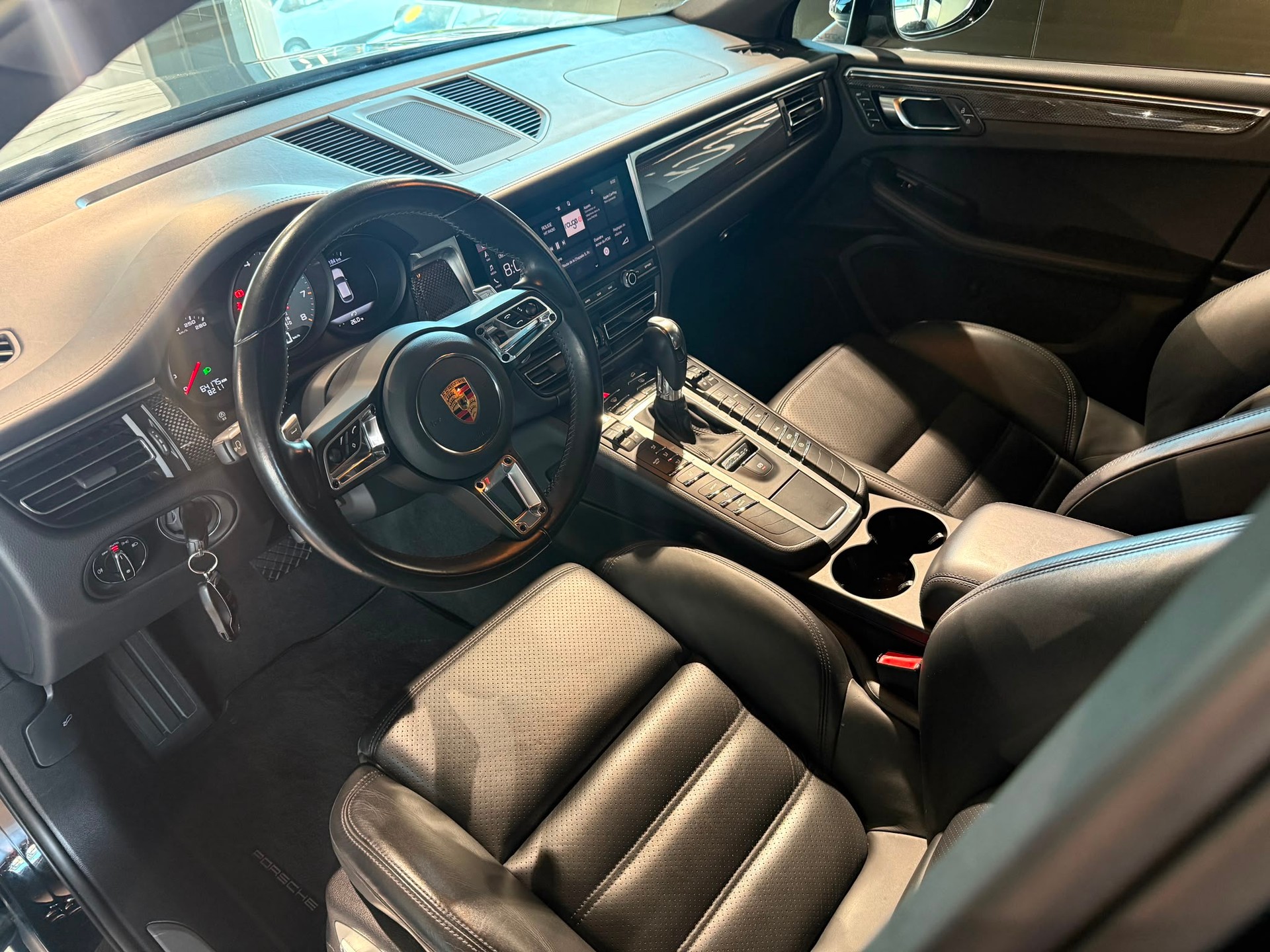 PORSCHE Macan S PDK-image-10