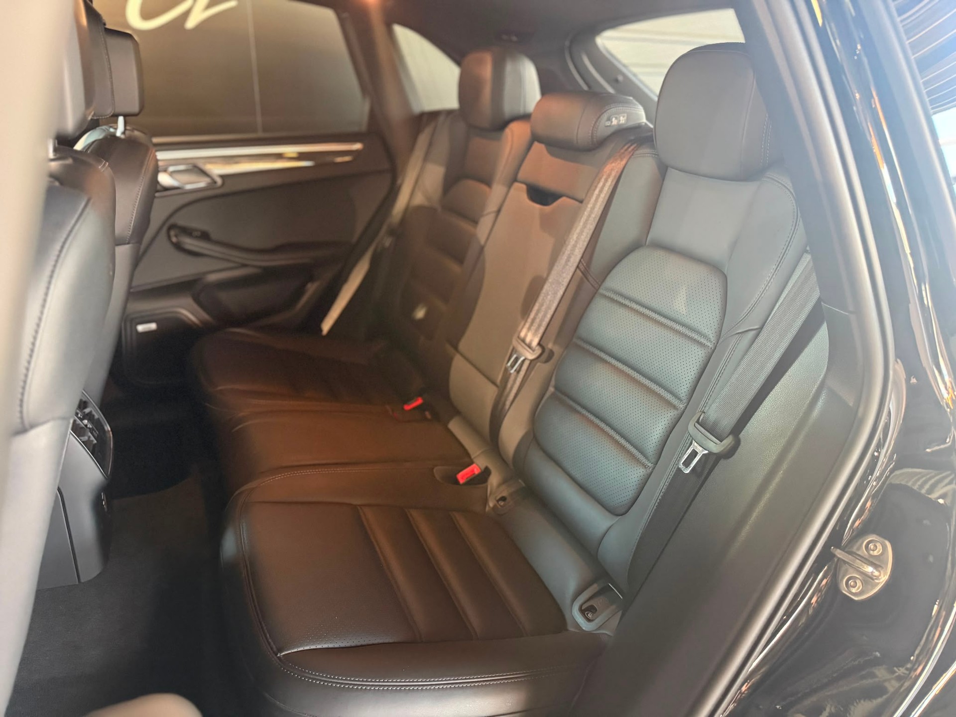 PORSCHE Macan S PDK-image-8