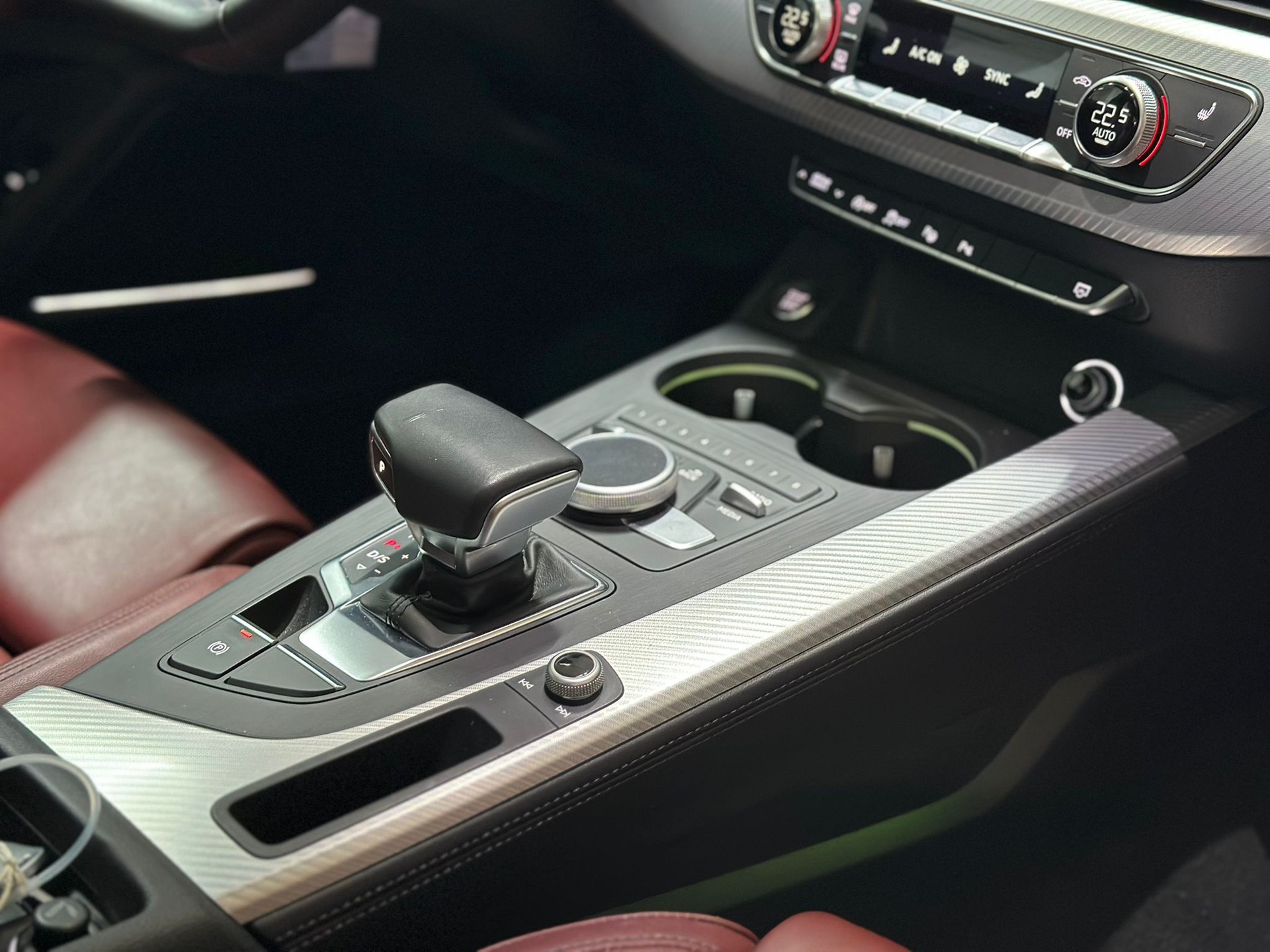 AUDI A5 Coupé 2.0 TFSI Quattro S-tronic-image-14
