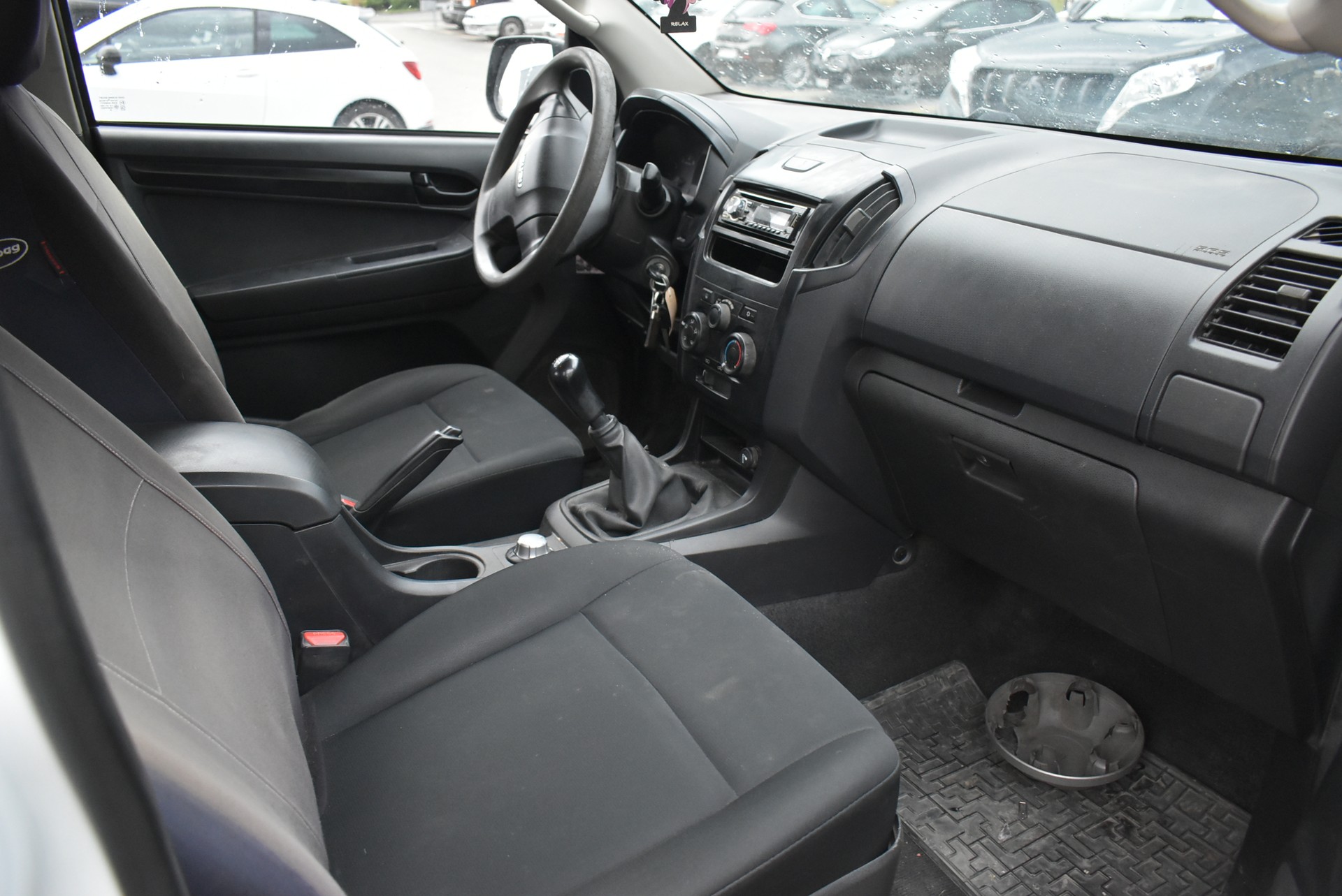 ISUZU D-MAX 2.5 Crew Cab Satellite 4x4-image-4