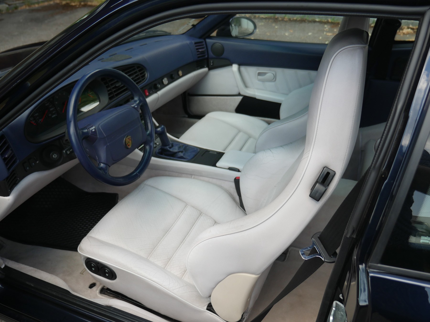 PORSCHE 968-image-11