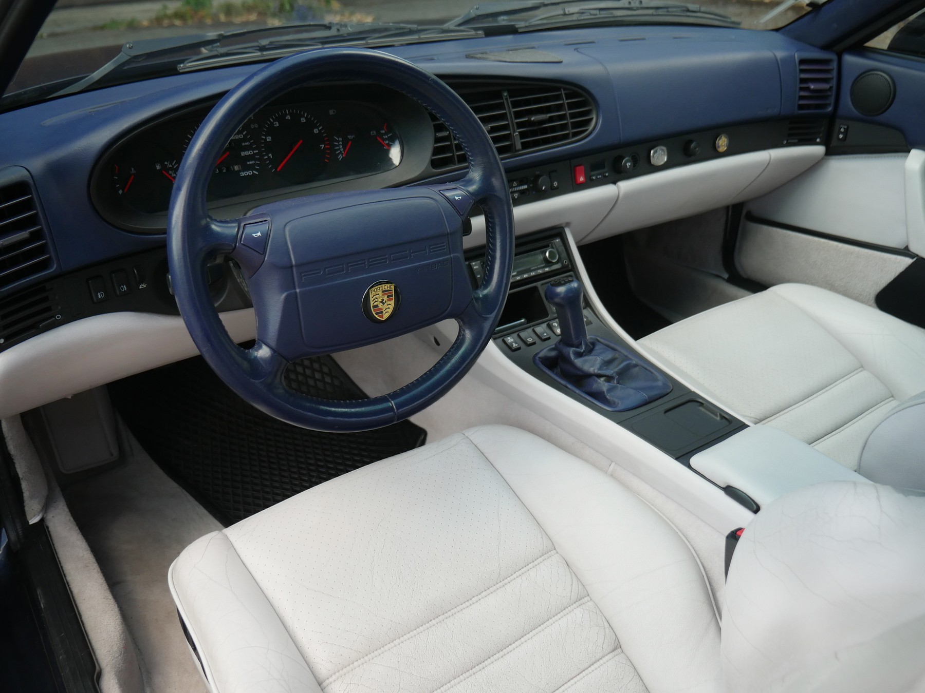 PORSCHE 968-image-12