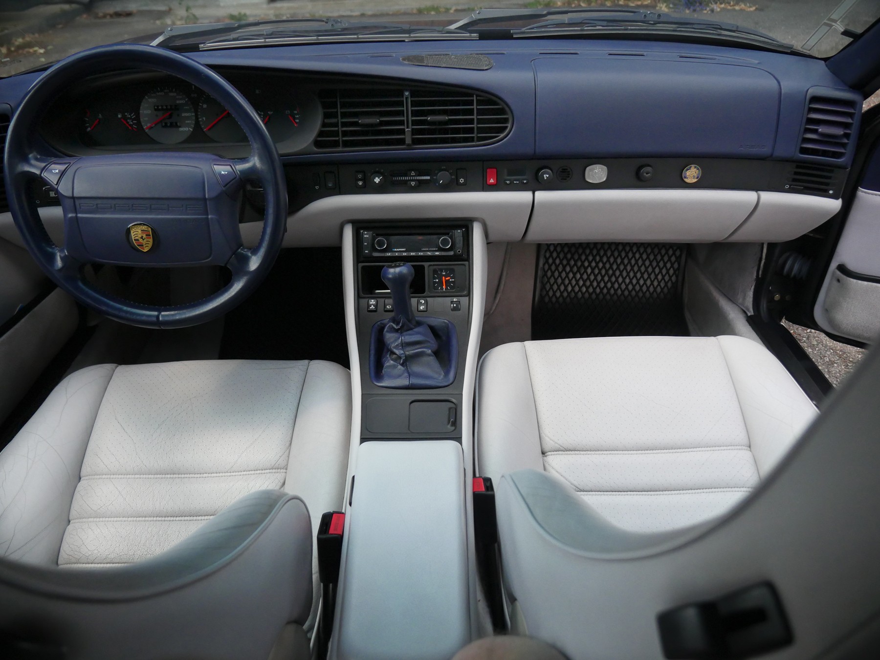PORSCHE 968-image-10