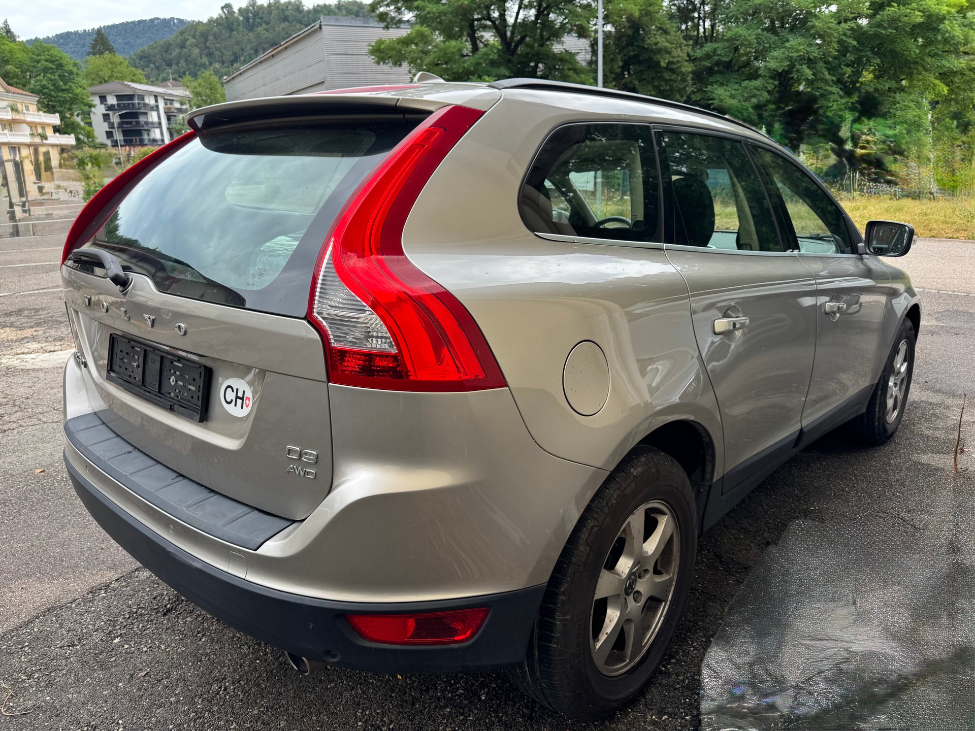 VOLVO XC60 D3 AWD Momentum-image-4