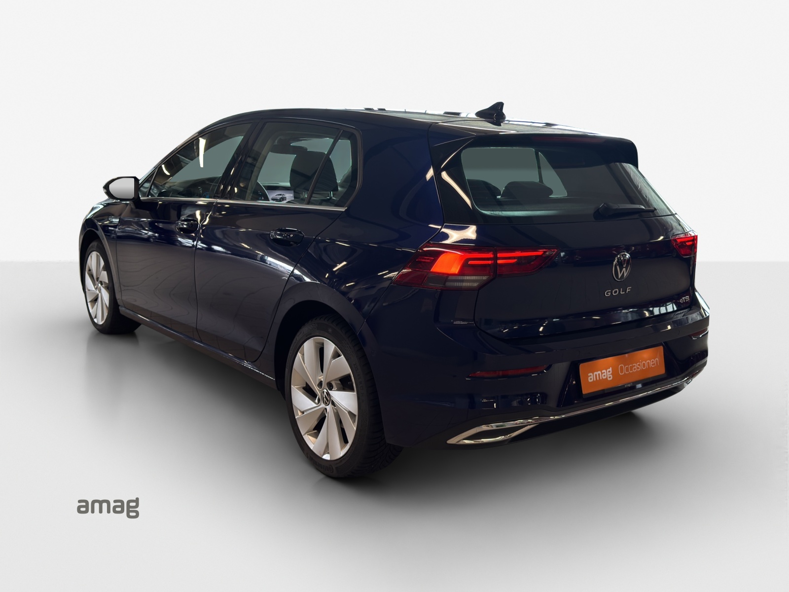 VW Golf 1.5 eTSI mHEV ACT Style DSG-image-2