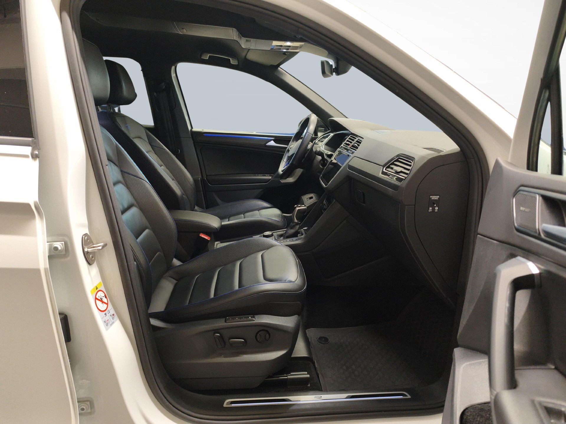 VW Tiguan 2.0 TSI R DSG-image-9