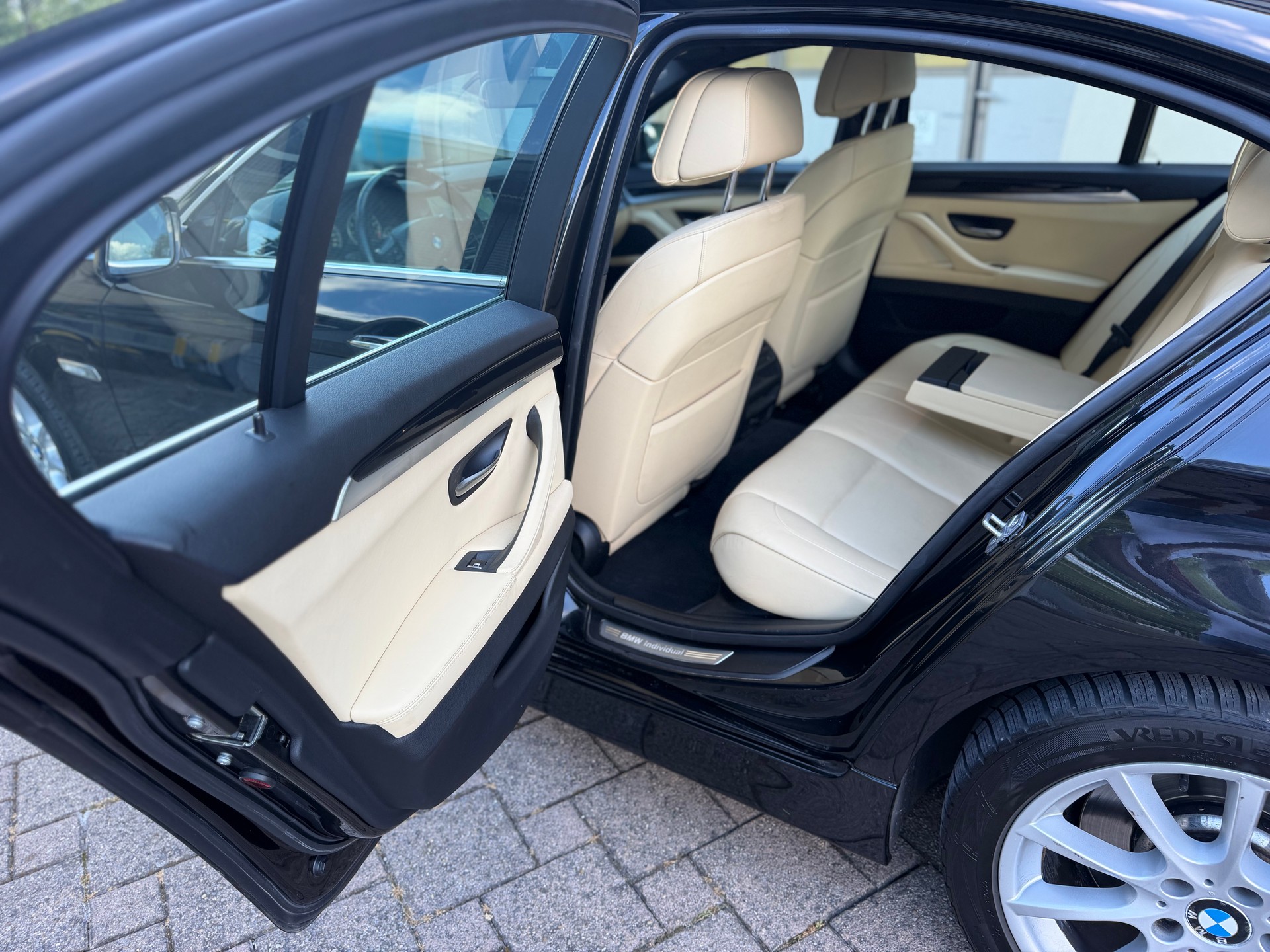 BMW 535i xDrive Steptronic-image-19