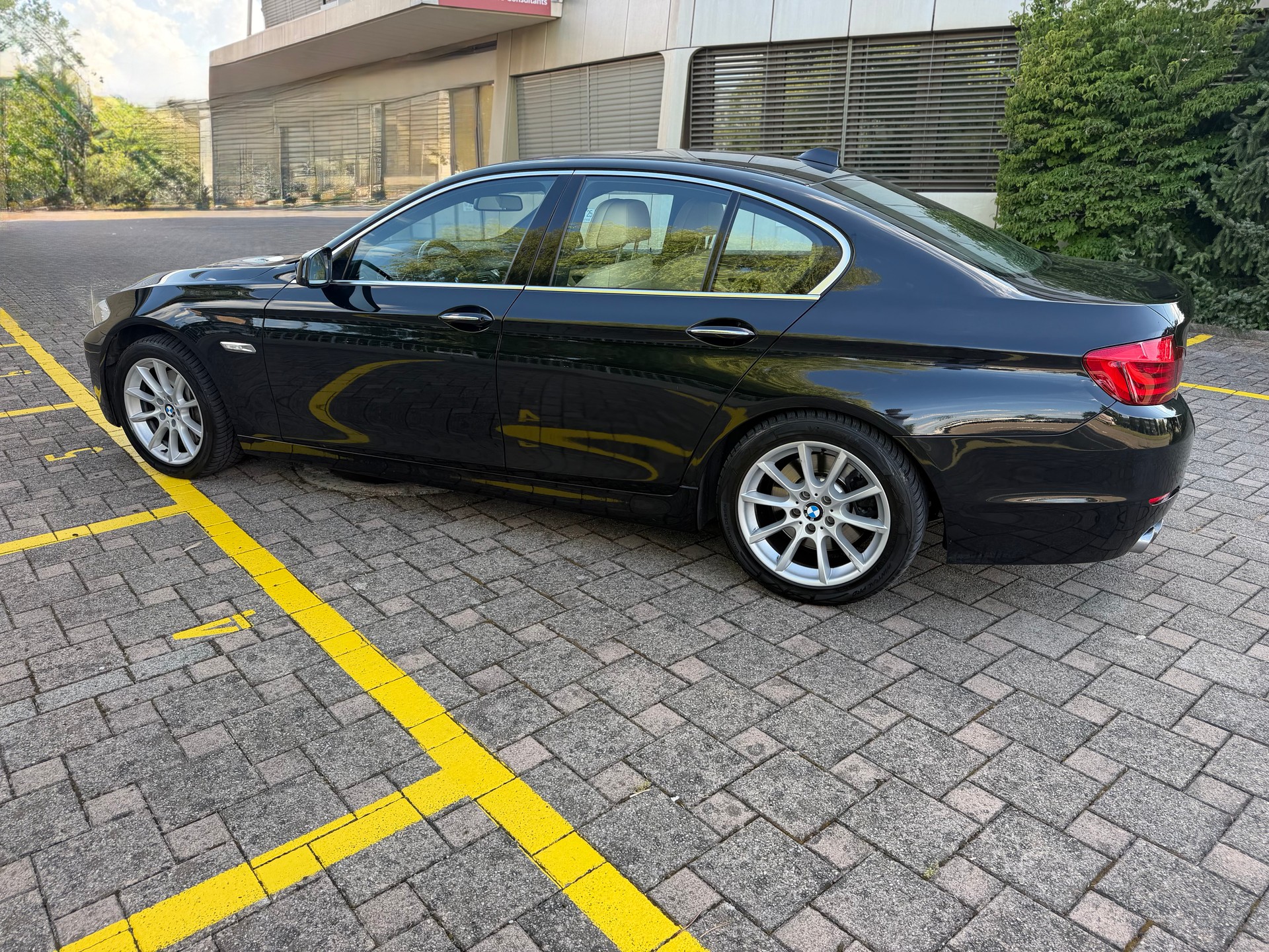 BMW 535i xDrive Steptronic-image-7