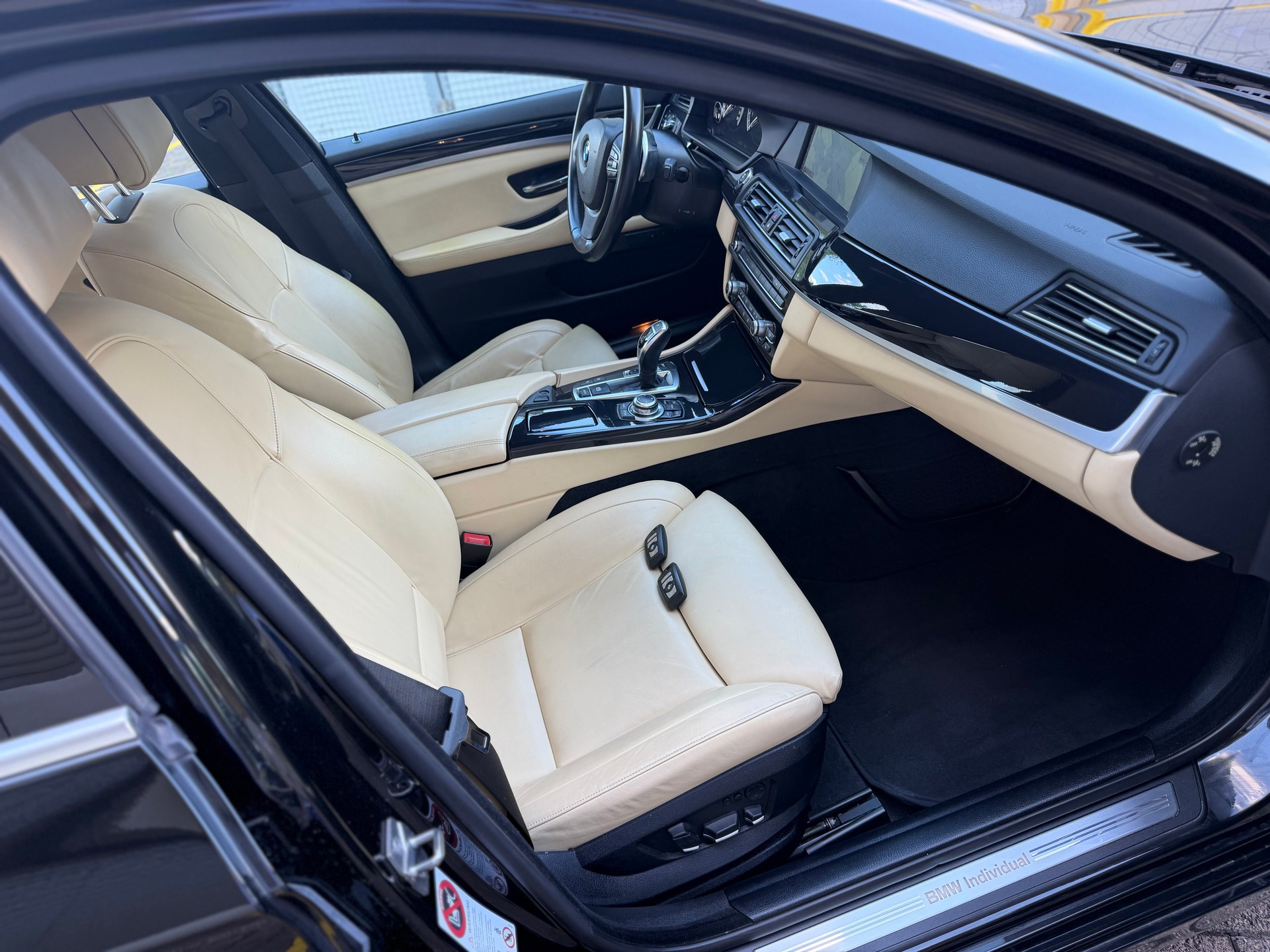 BMW 535i xDrive Steptronic-image-17