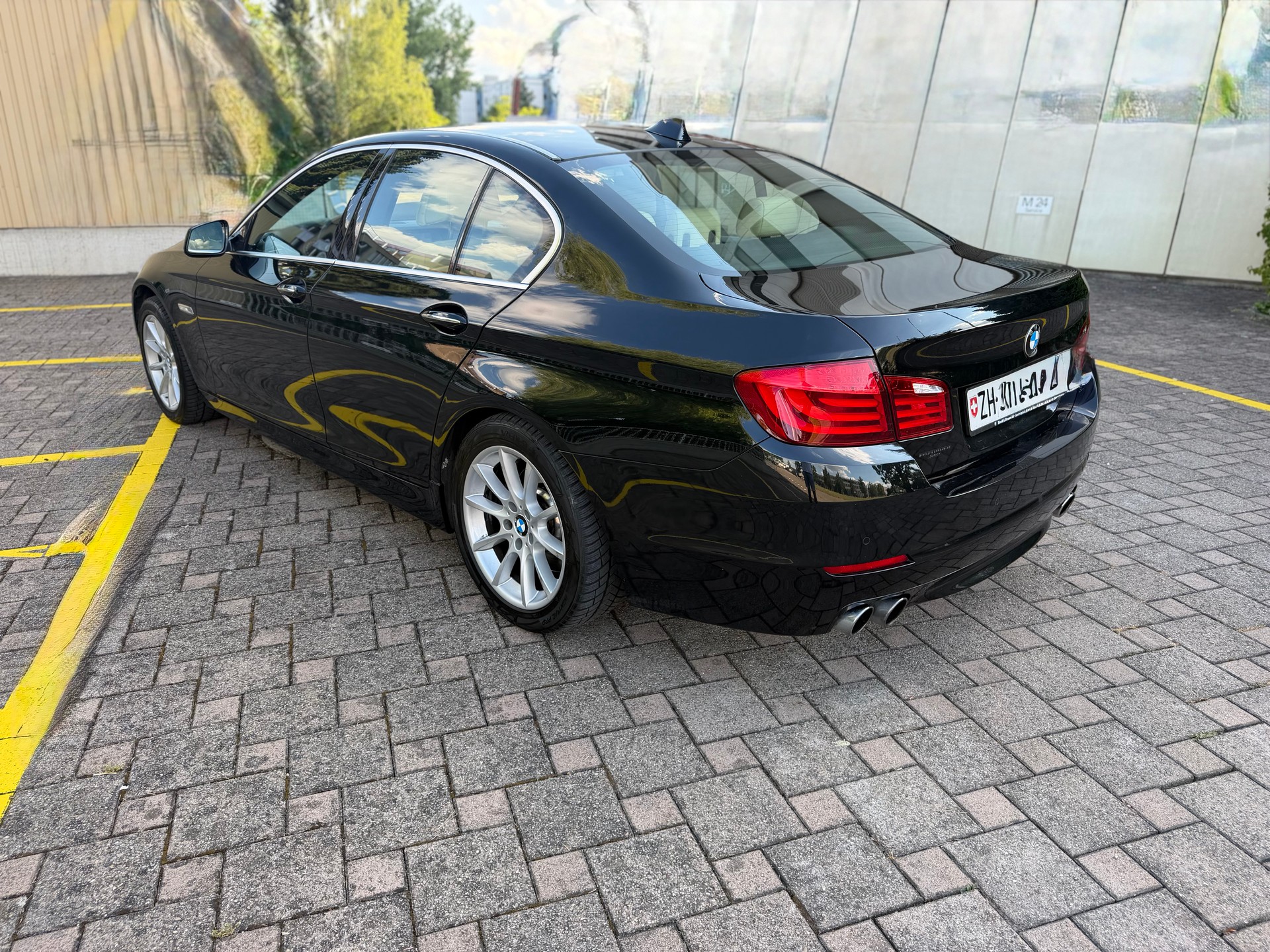 BMW 535i xDrive Steptronic-image-6