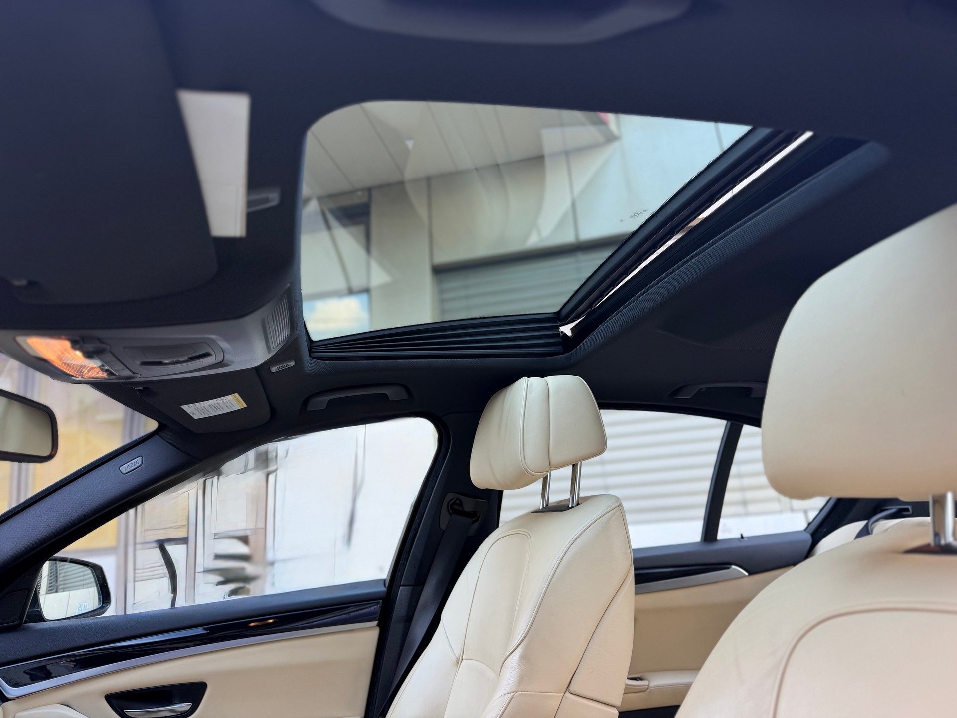 BMW 535i xDrive Steptronic-image-24