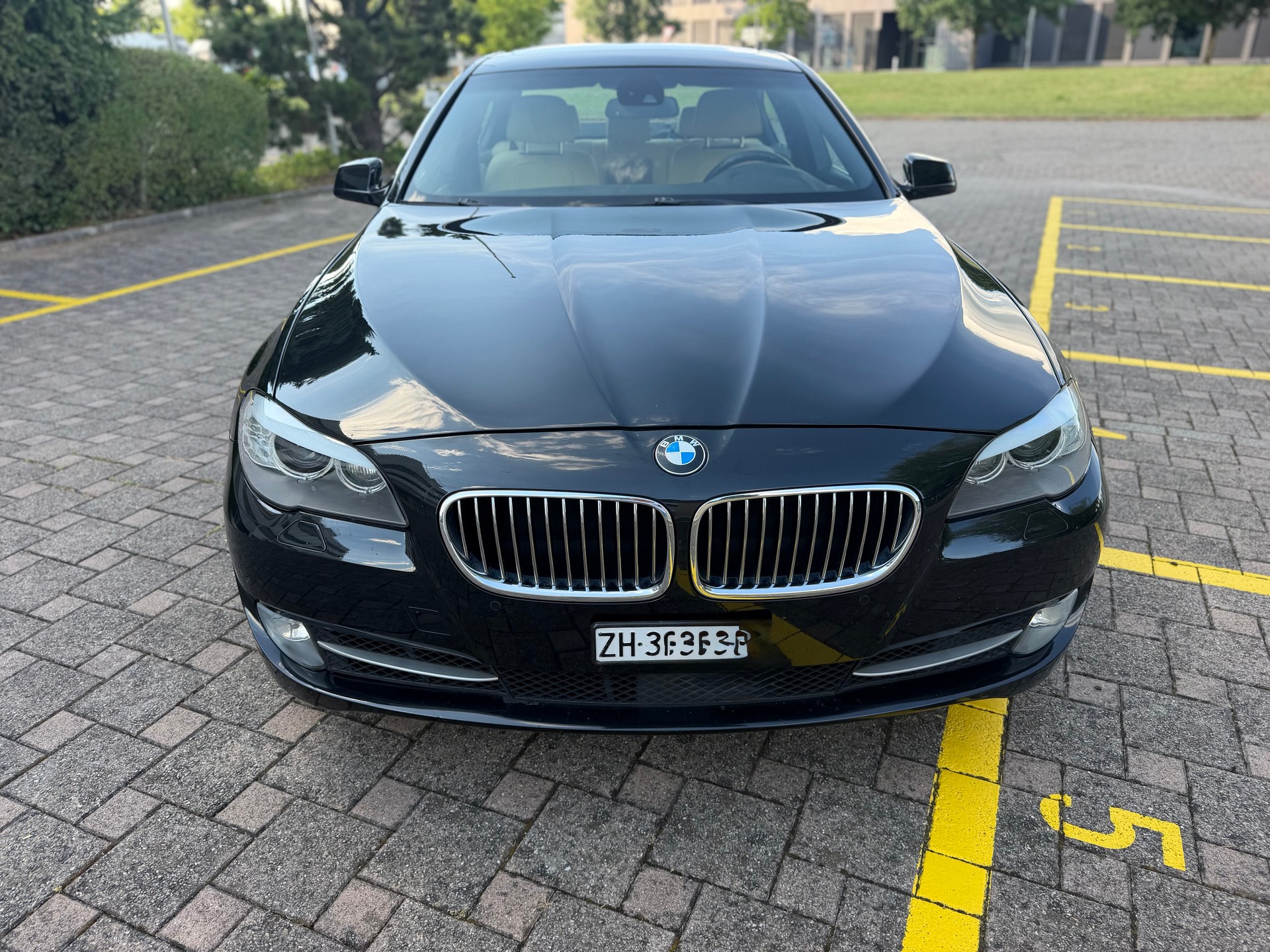 BMW 535i xDrive Steptronic-image-1