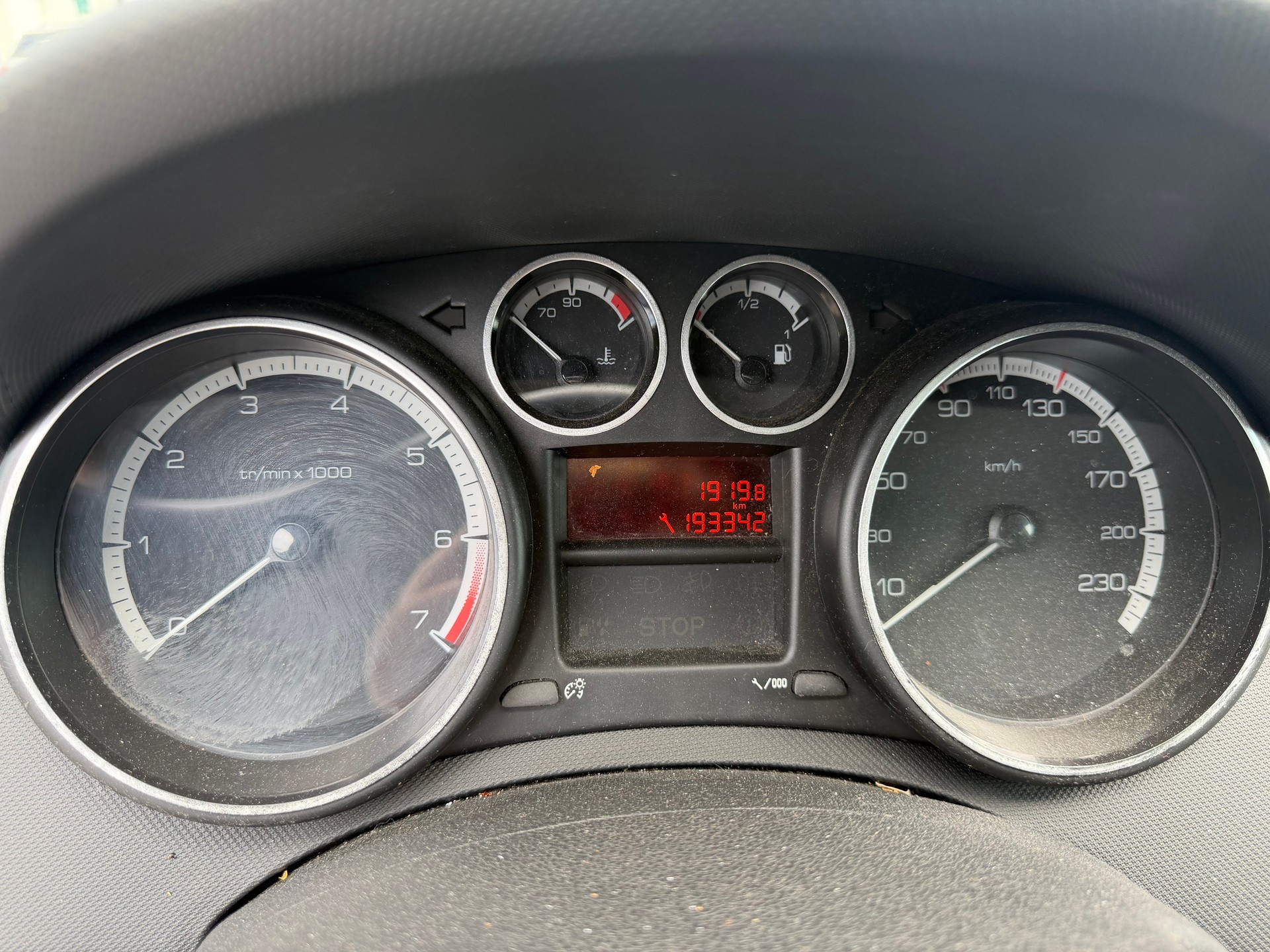 PEUGEOT 308 1.6 16V T Sport-image-8