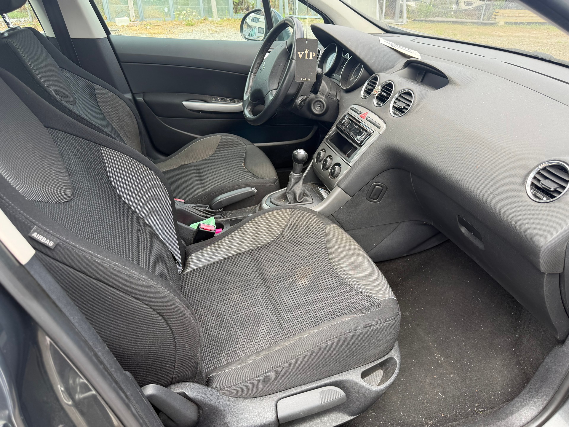 PEUGEOT 308 1.6 16V T Sport-image-6