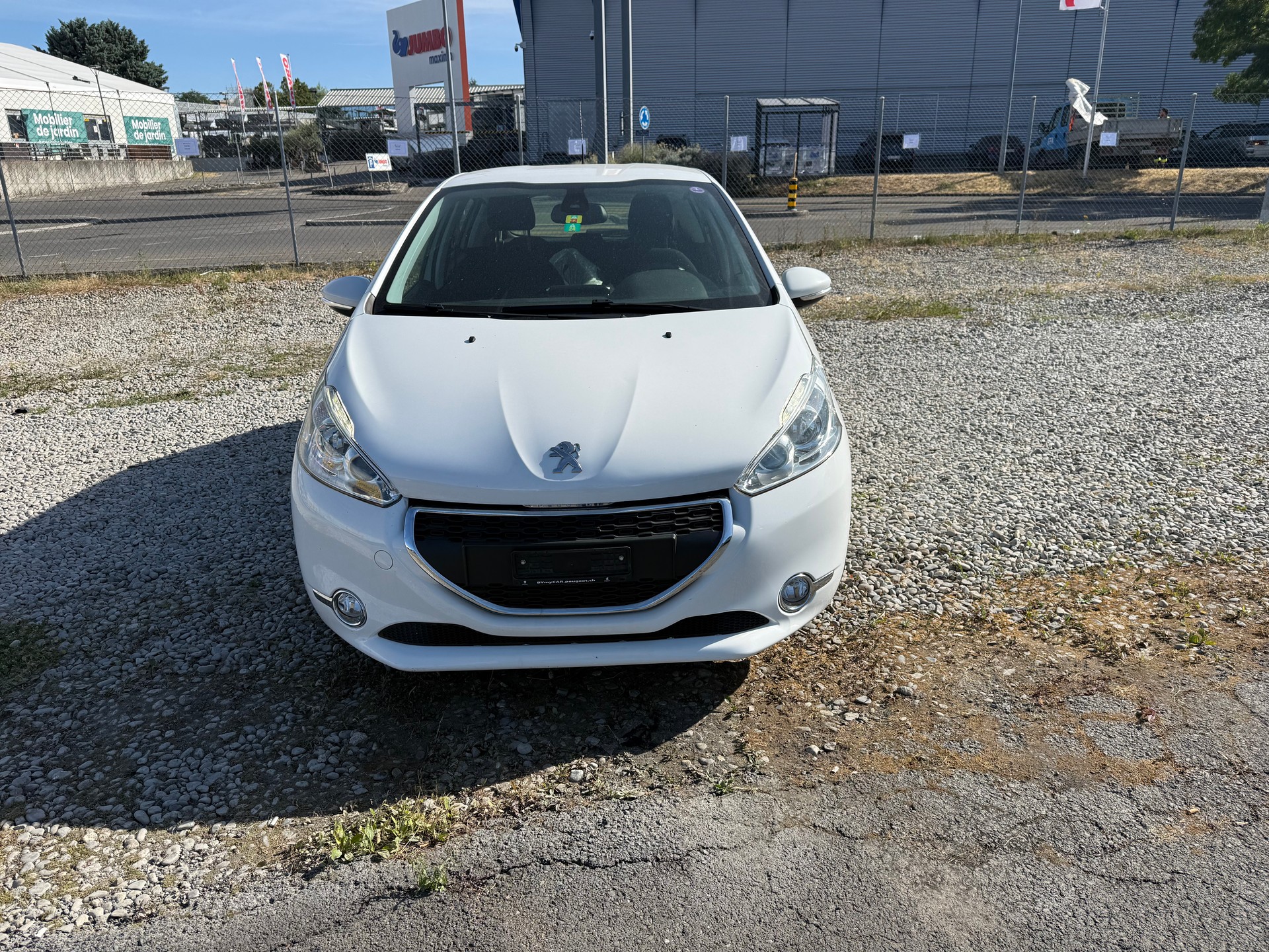 PEUGEOT 208 1.2 VTI Active-image-0