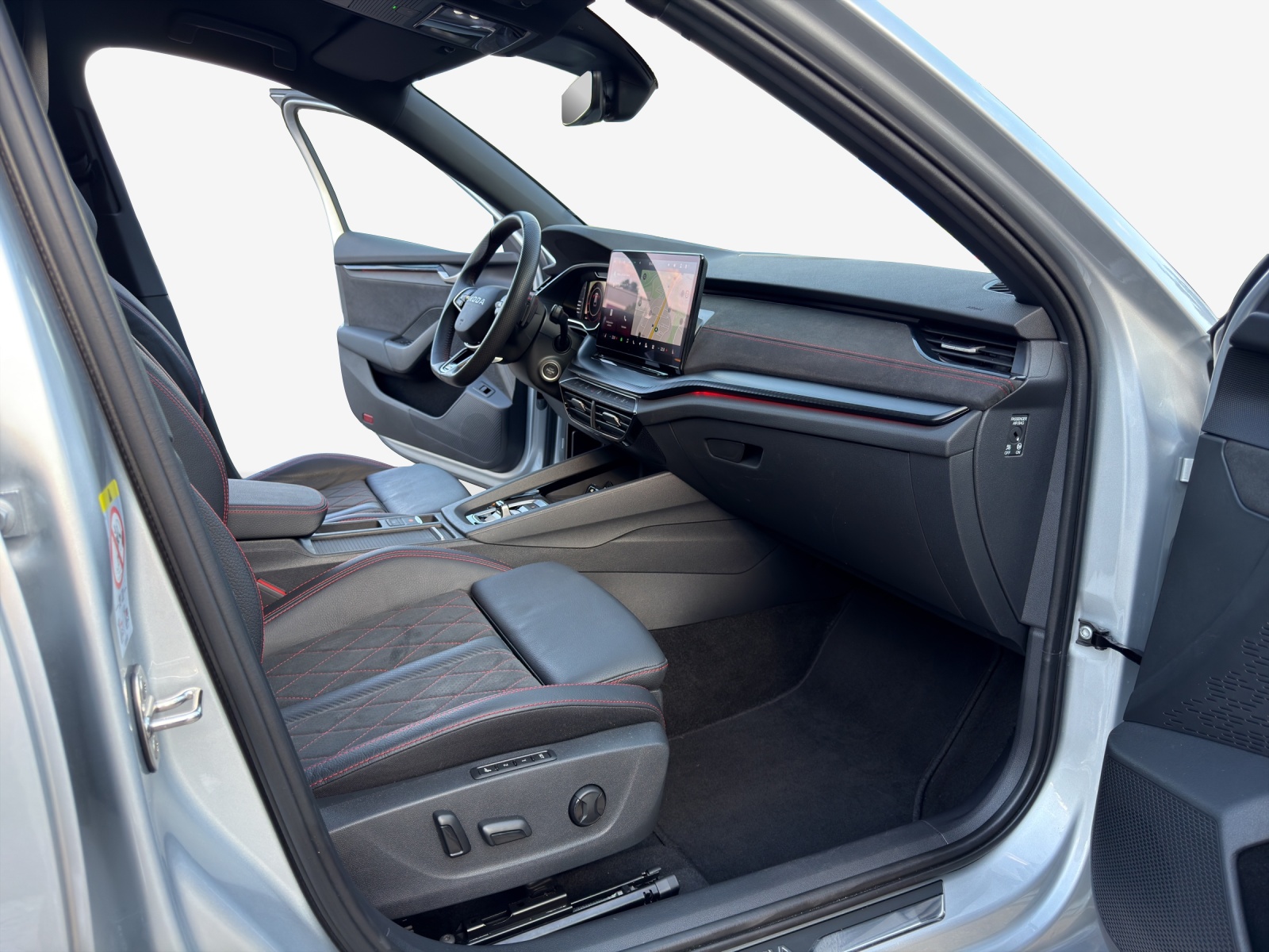 SKODA Octavia Combi 2.0 TSI DSG RS-image-14