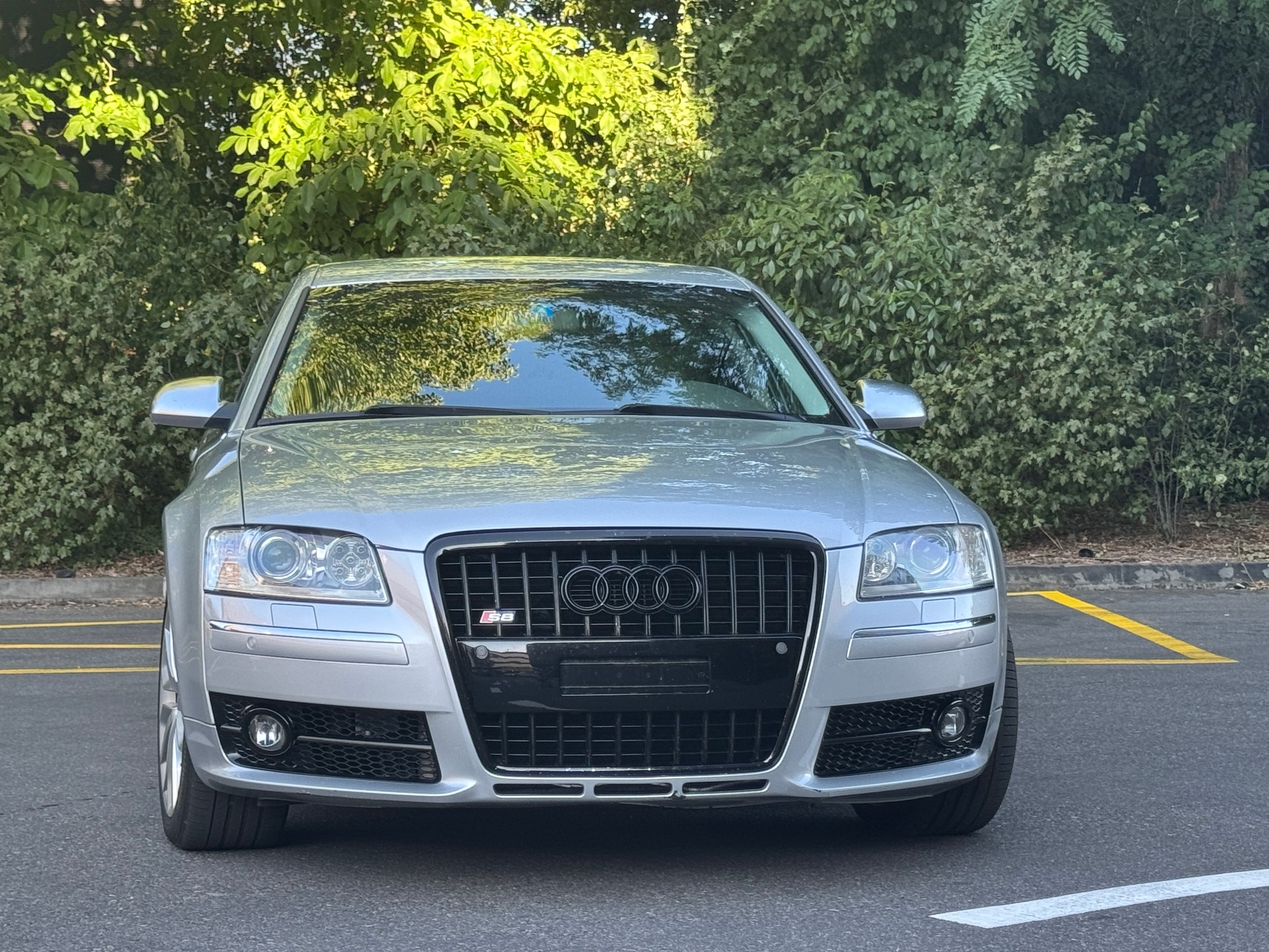 AUDI S8 5.2 V10 quattro tiptronic-image-1
