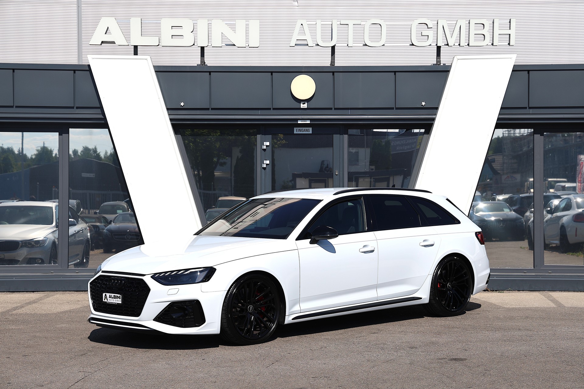 AUDI RS4 Avant quattro tiptronic *CH-Fahrzeug*