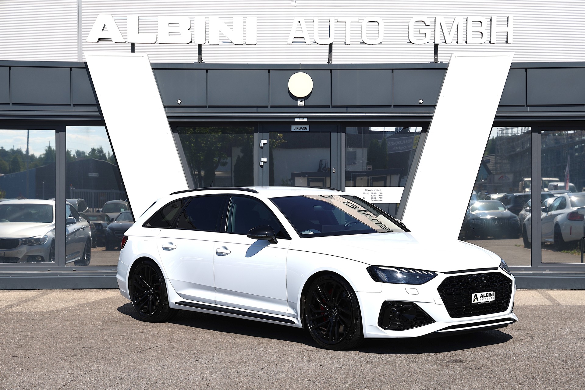 AUDI RS4 Avant quattro tiptronic *CH-Fahrzeug*-showroom-element-2