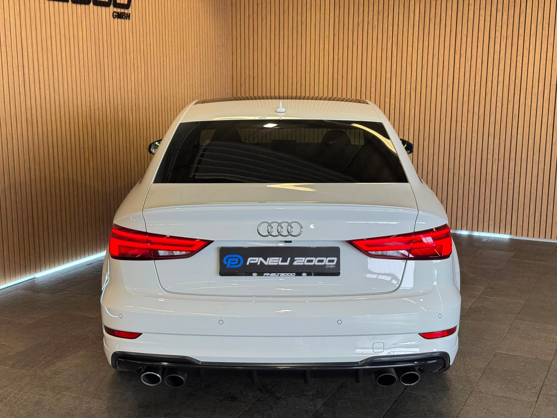 AUDI S3 Limousine 2.0 TFSI quattro S-tronic-image-5