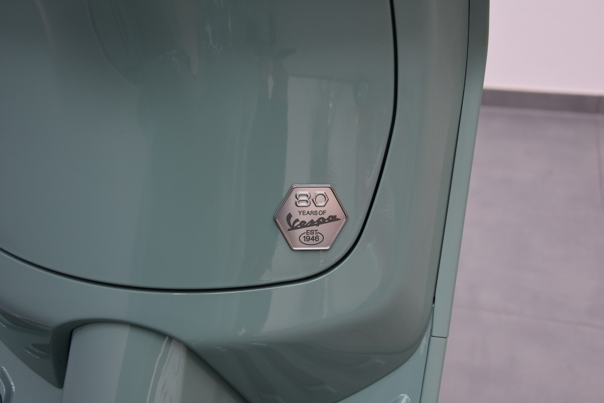 PIAGGIO 125 80th years-image-9
