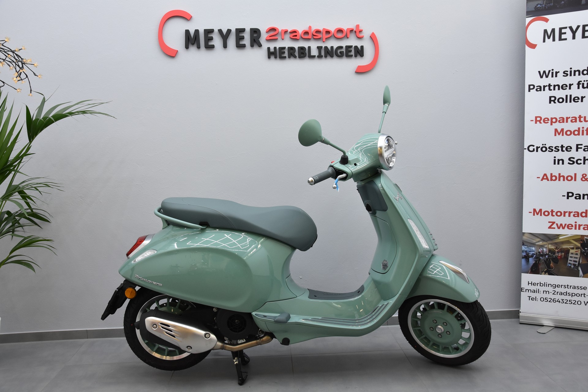 PIAGGIO 125 80th years
