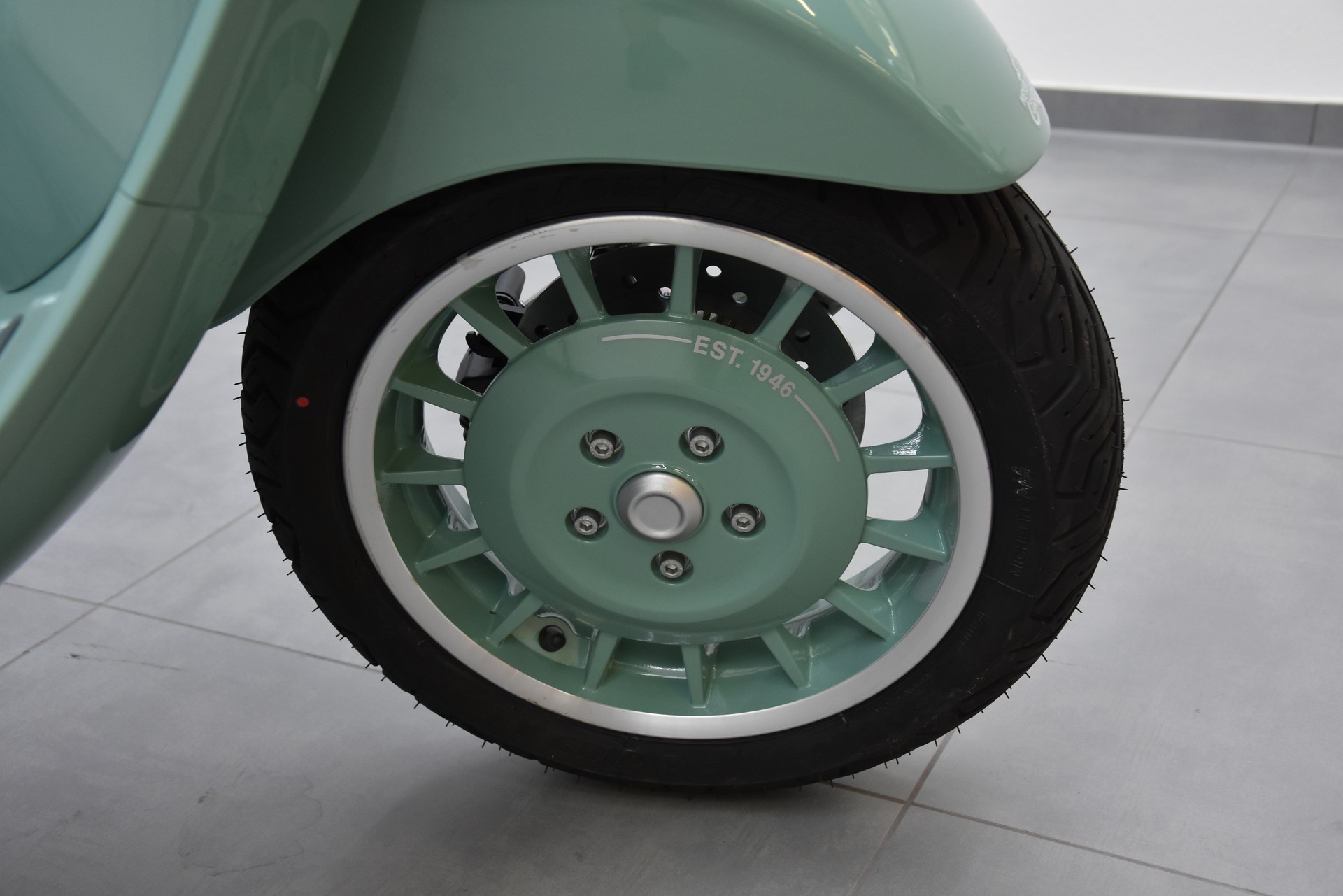 PIAGGIO 125 80th years-image-8